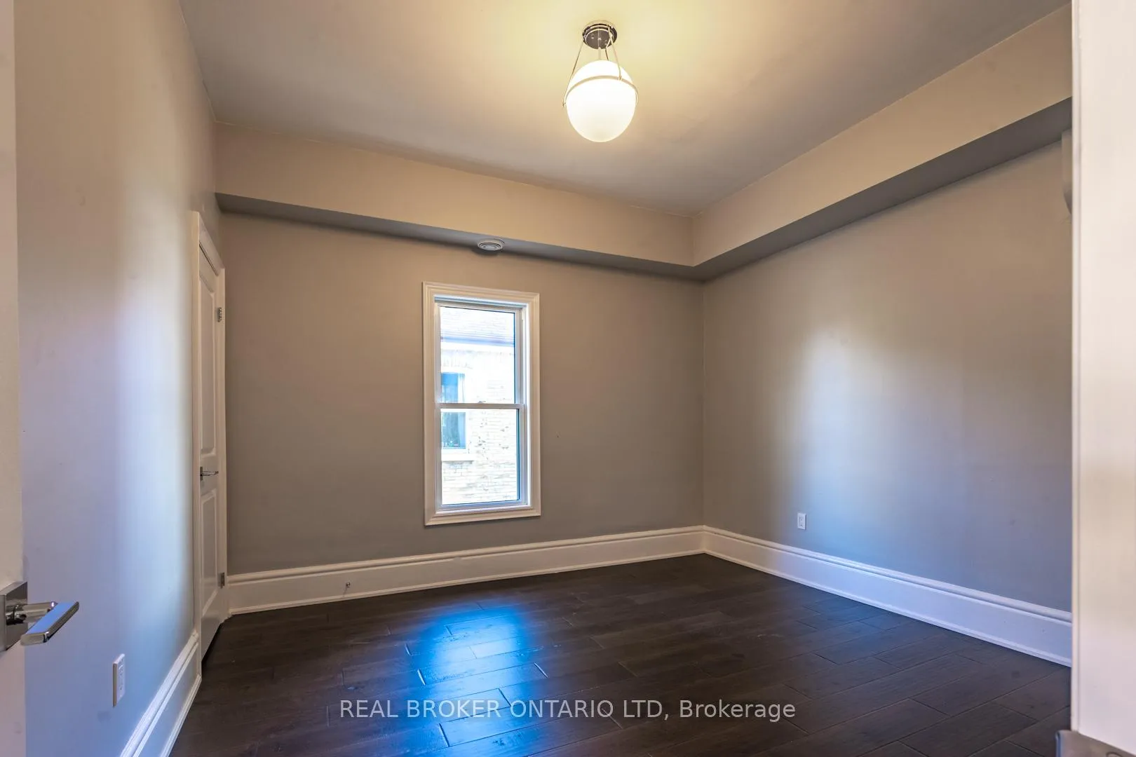 Photo 22 of 463 King Street, London, East K — HOMEH
