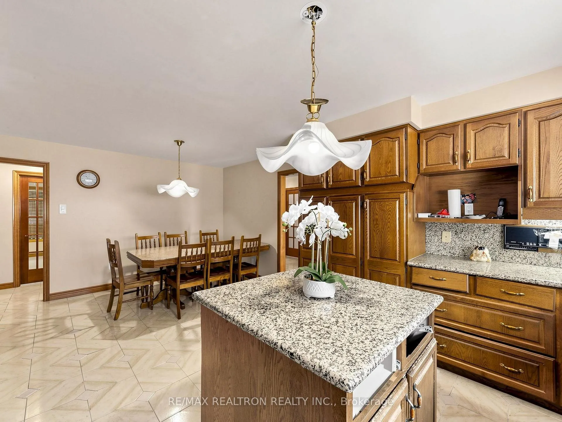 Photo 10 of 179 Douglas Road, Richmond Hill, Oak Ridges Lake Wilcox — HOMEH
