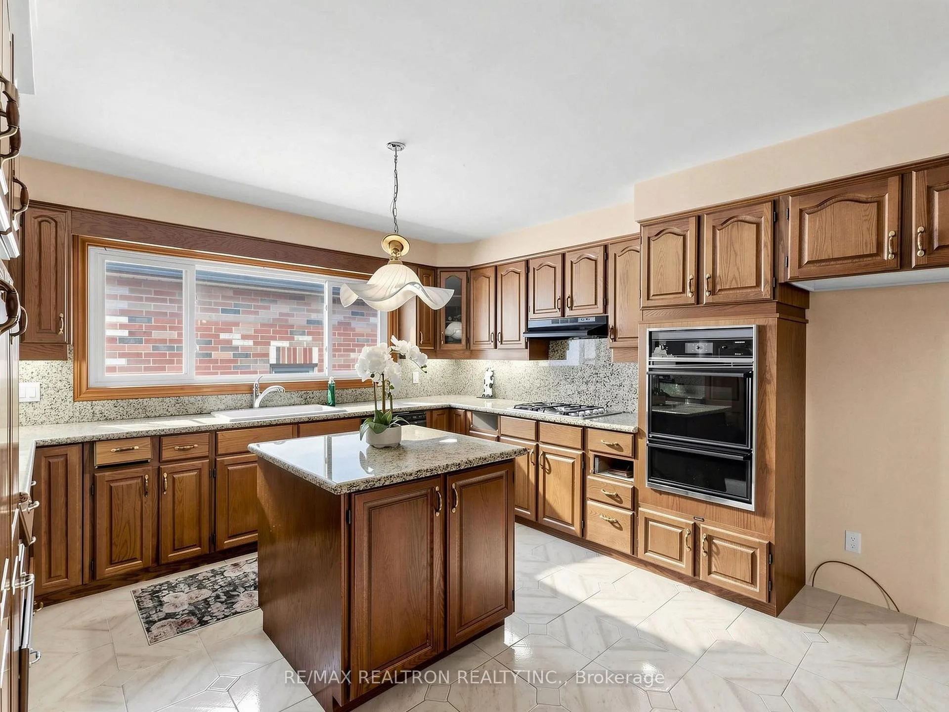 Photo 12 of 179 Douglas Road, Richmond Hill, Oak Ridges Lake Wilcox — HOMEH