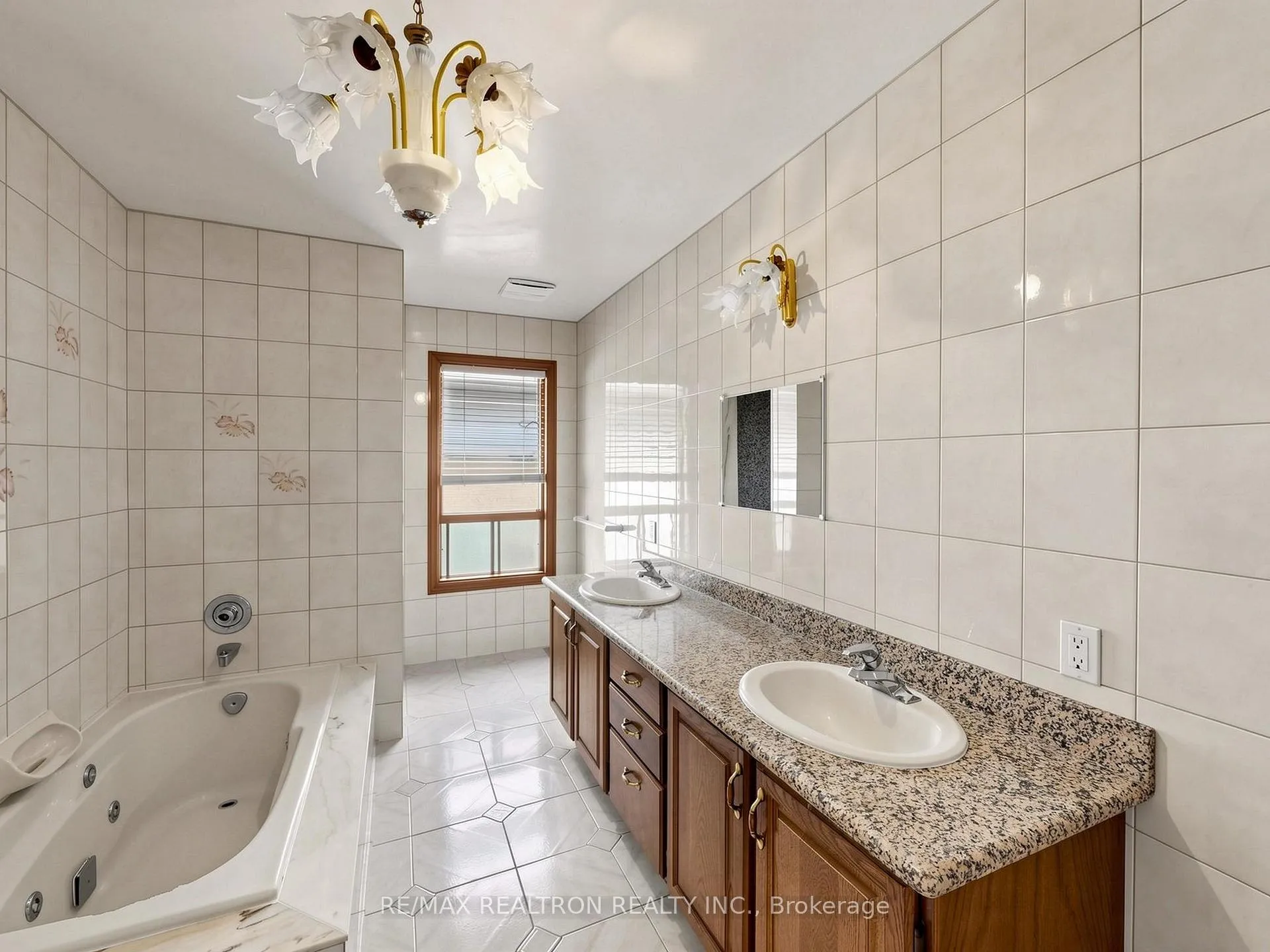 Photo 43 of 179 Douglas Road, Richmond Hill, Oak Ridges Lake Wilcox — HOMEH