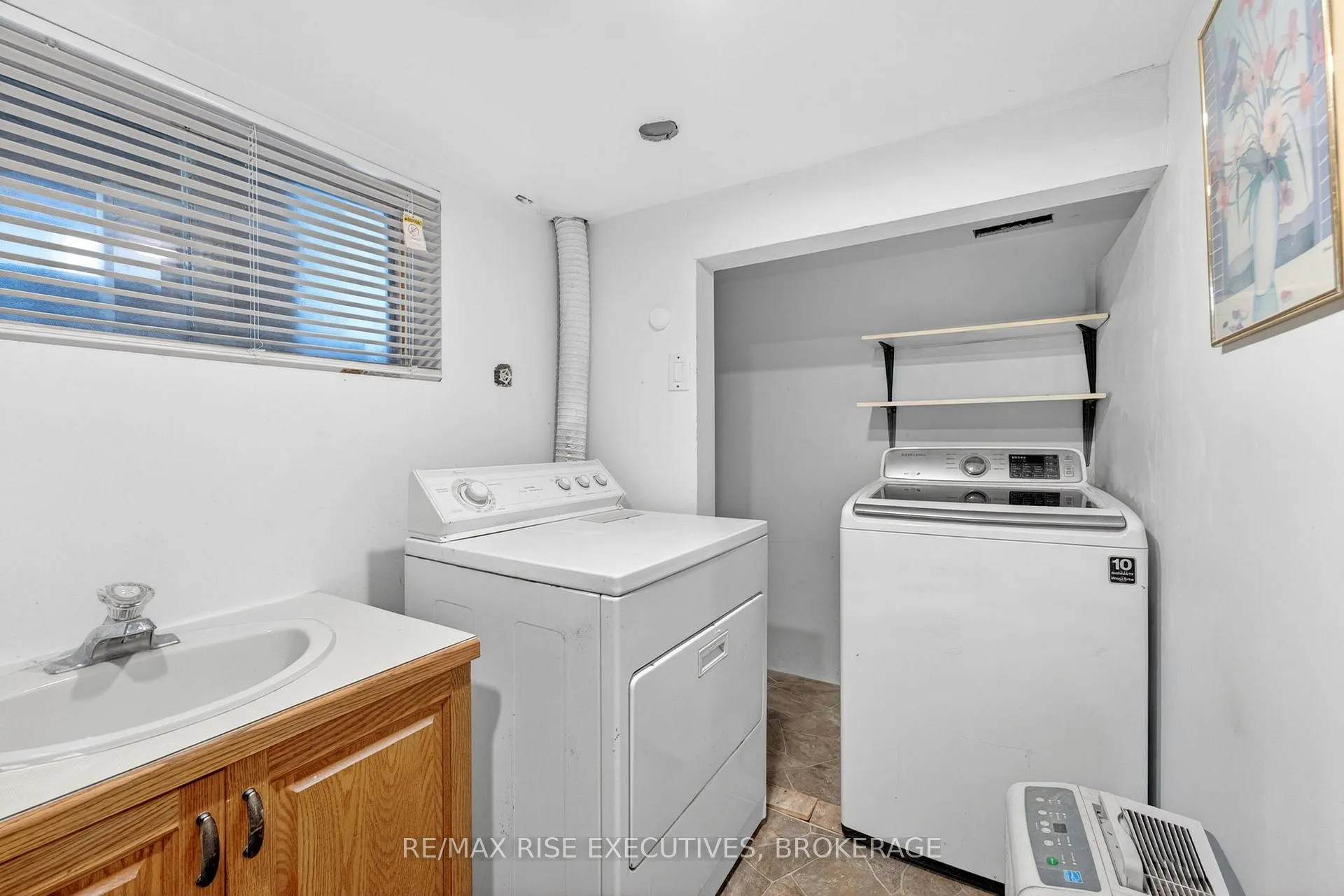 Photo 17 of 1071 Hudson Drive, Kingston, South of Taylor-Kidd Blvd — HOMEH