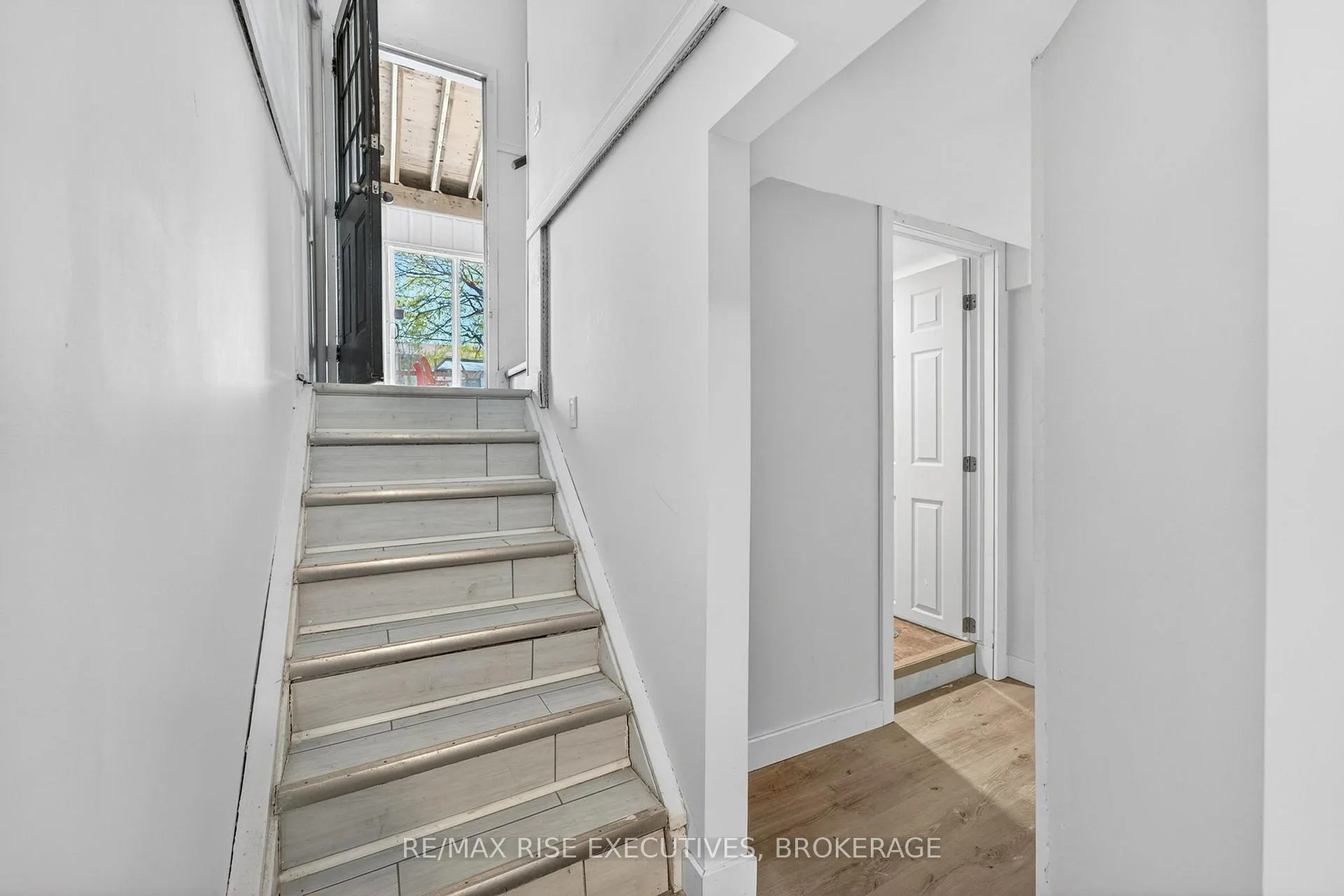 Photo 18 of 1071 Hudson Drive, Kingston, South of Taylor-Kidd Blvd — HOMEH