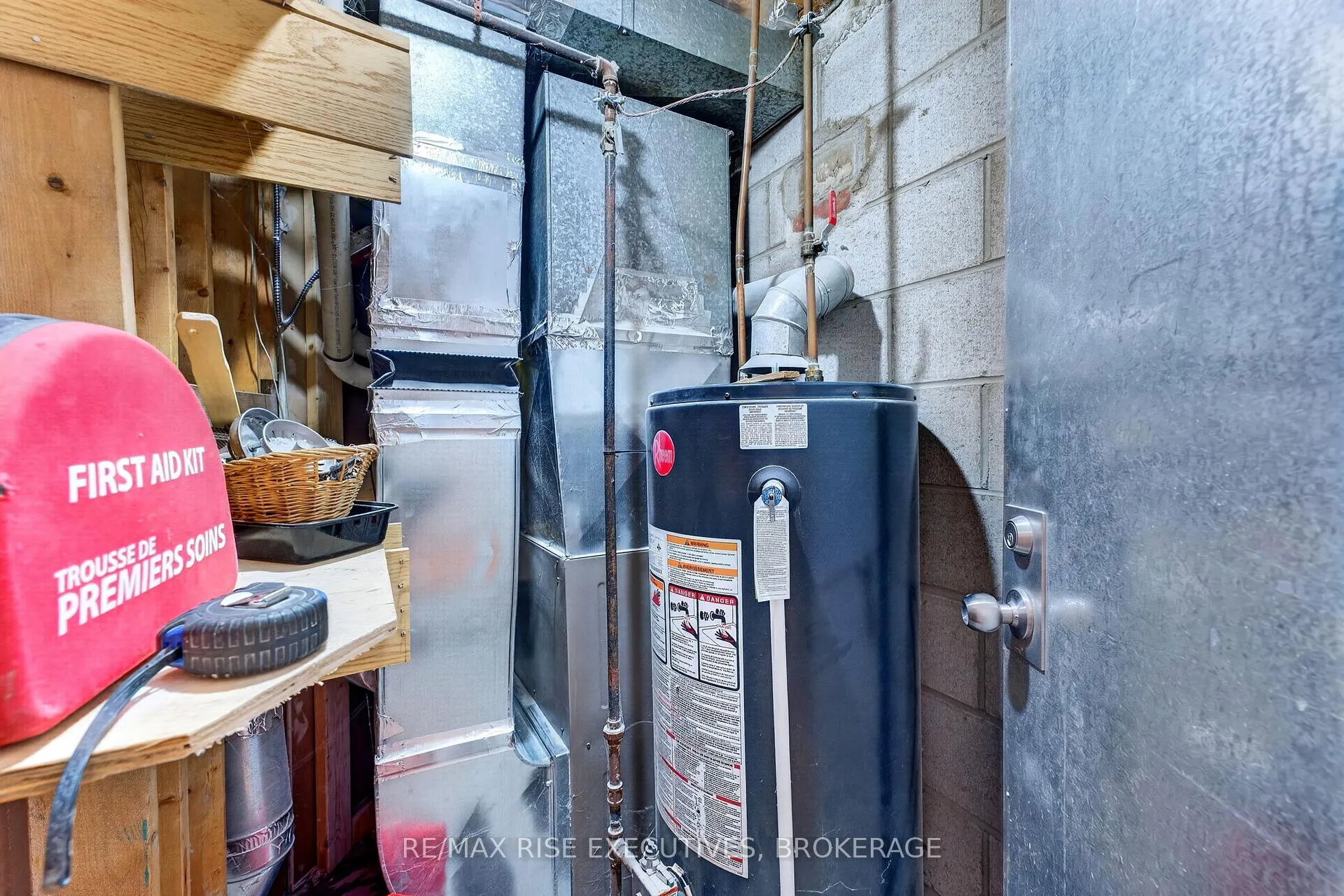 Photo 25 of 1071 Hudson Drive, Kingston, South of Taylor-Kidd Blvd — HOMEH