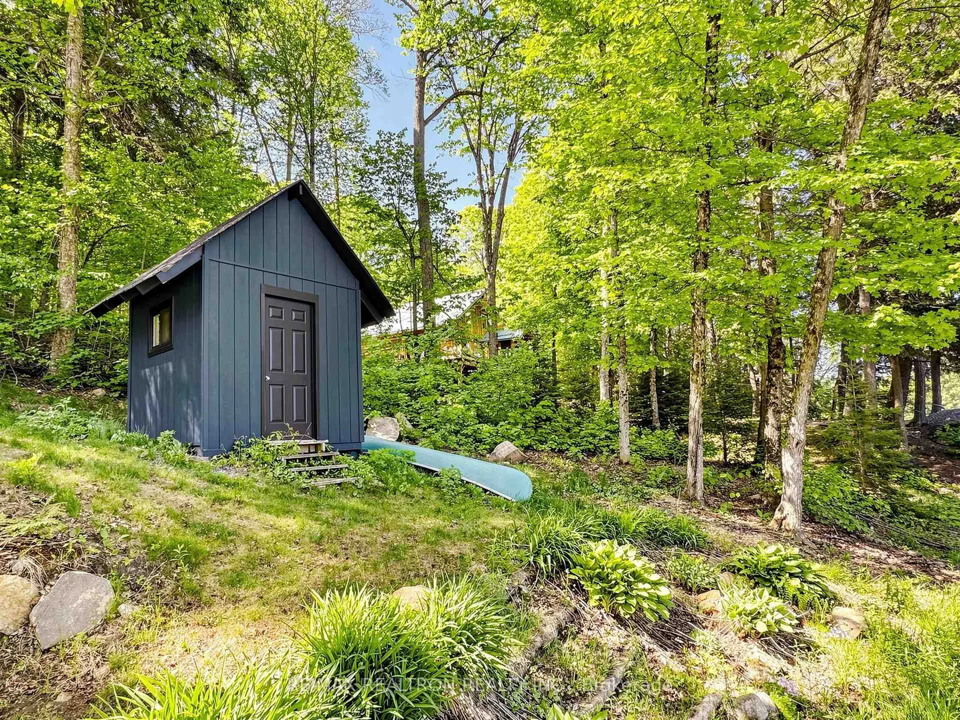 Photo 15 of 1575 Rugged Lane, Minden Hills, Hindon — HOMEH