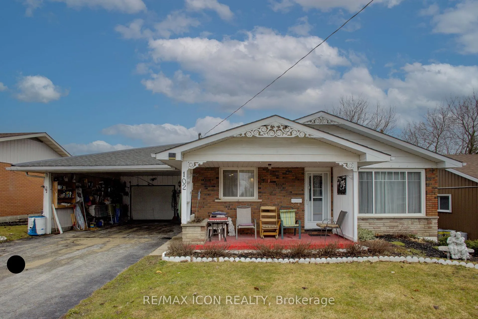 Photo 1 of 102 Byeland Drive, Wellington North, Mount Forest — HOMEH