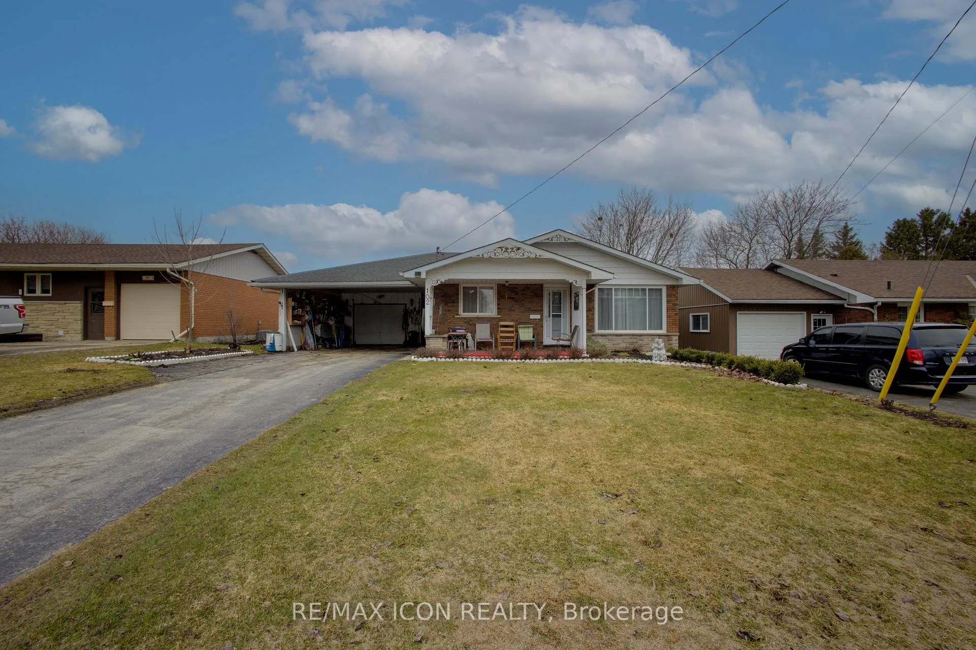 Photo 3 of 102 Byeland Drive, Wellington North, Mount Forest — HOMEH