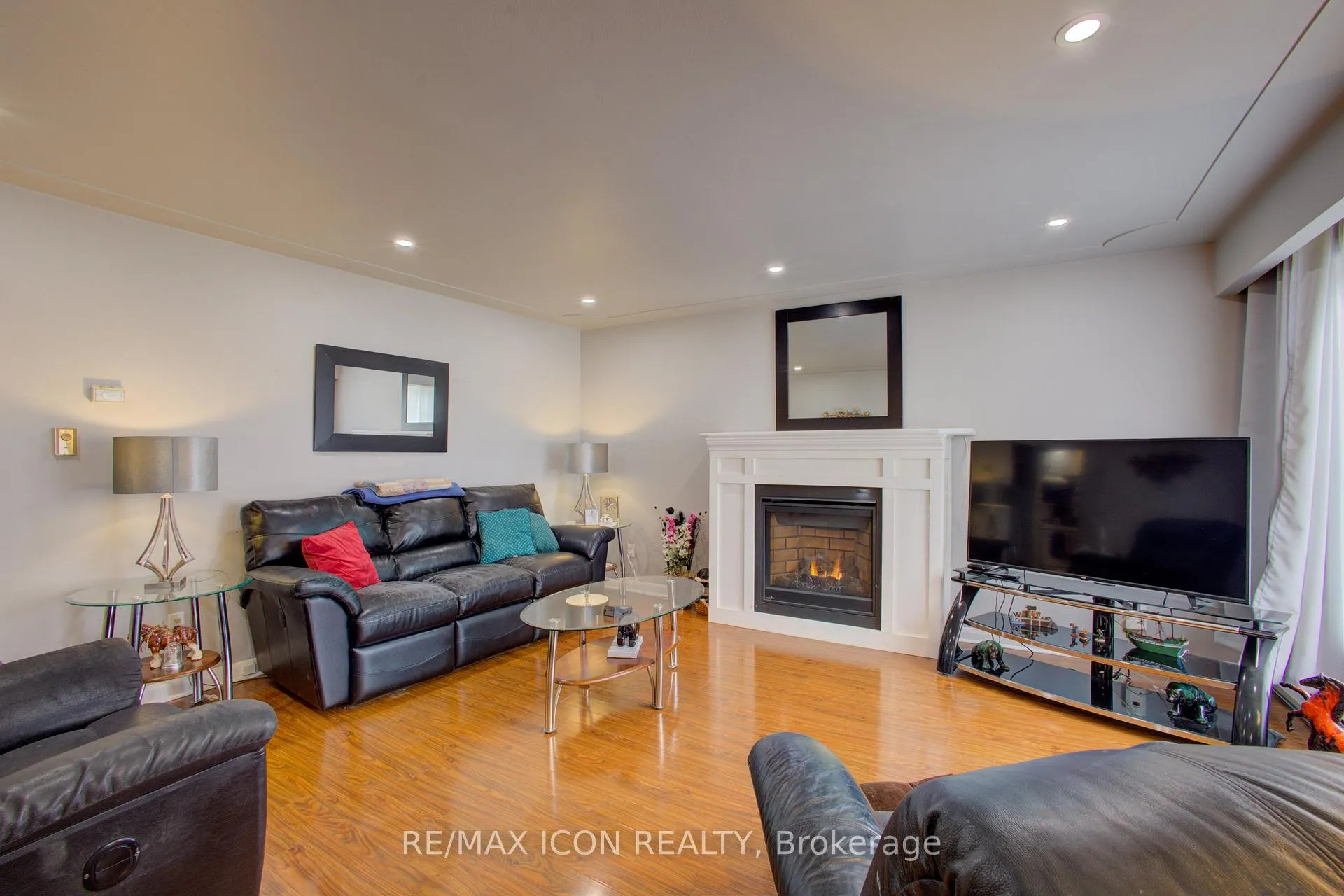 Photo 8 of 102 Byeland Drive, Wellington North, Mount Forest — HOMEH