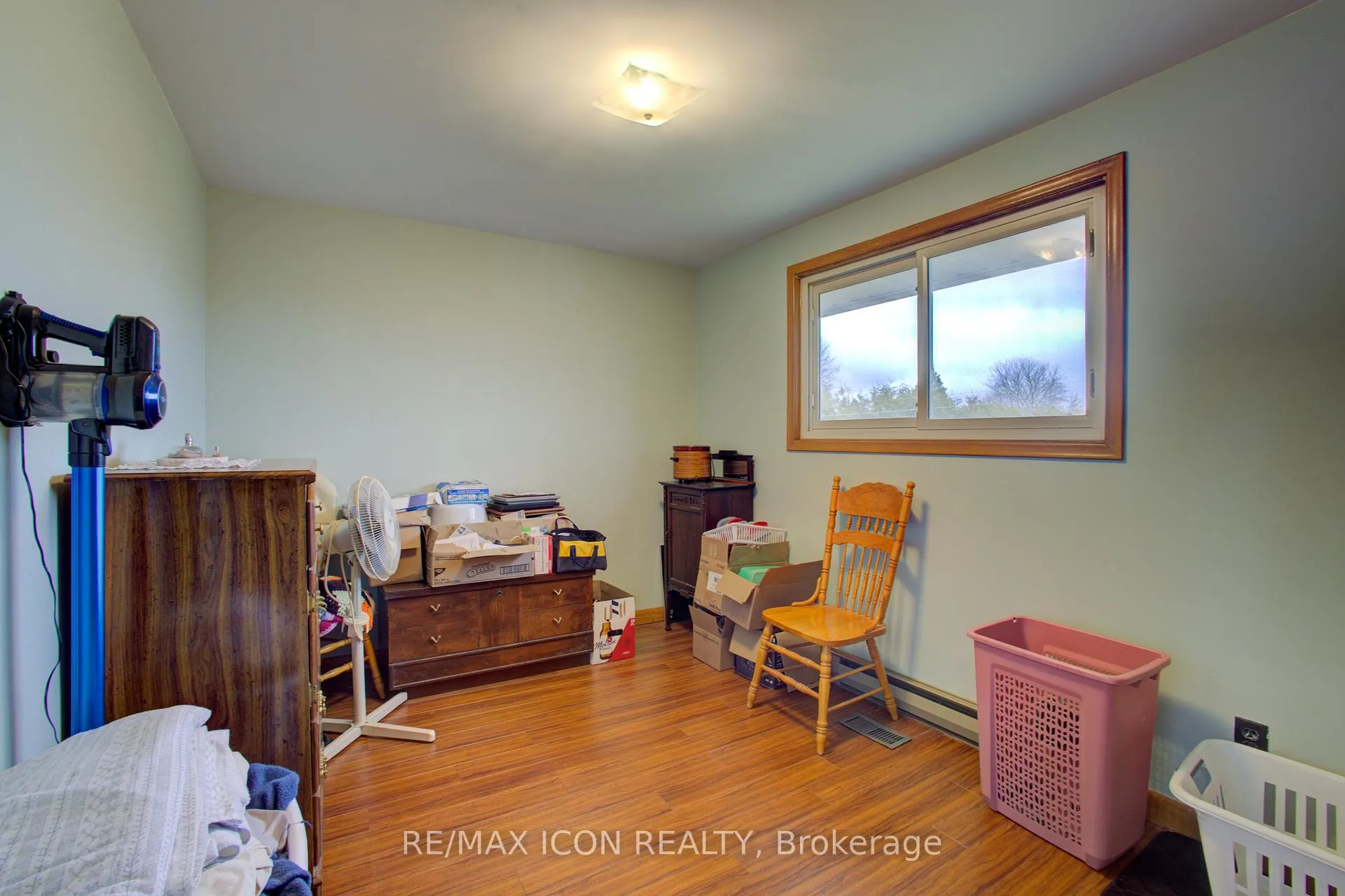 Photo 21 of 102 Byeland Drive, Wellington North, Mount Forest — HOMEH