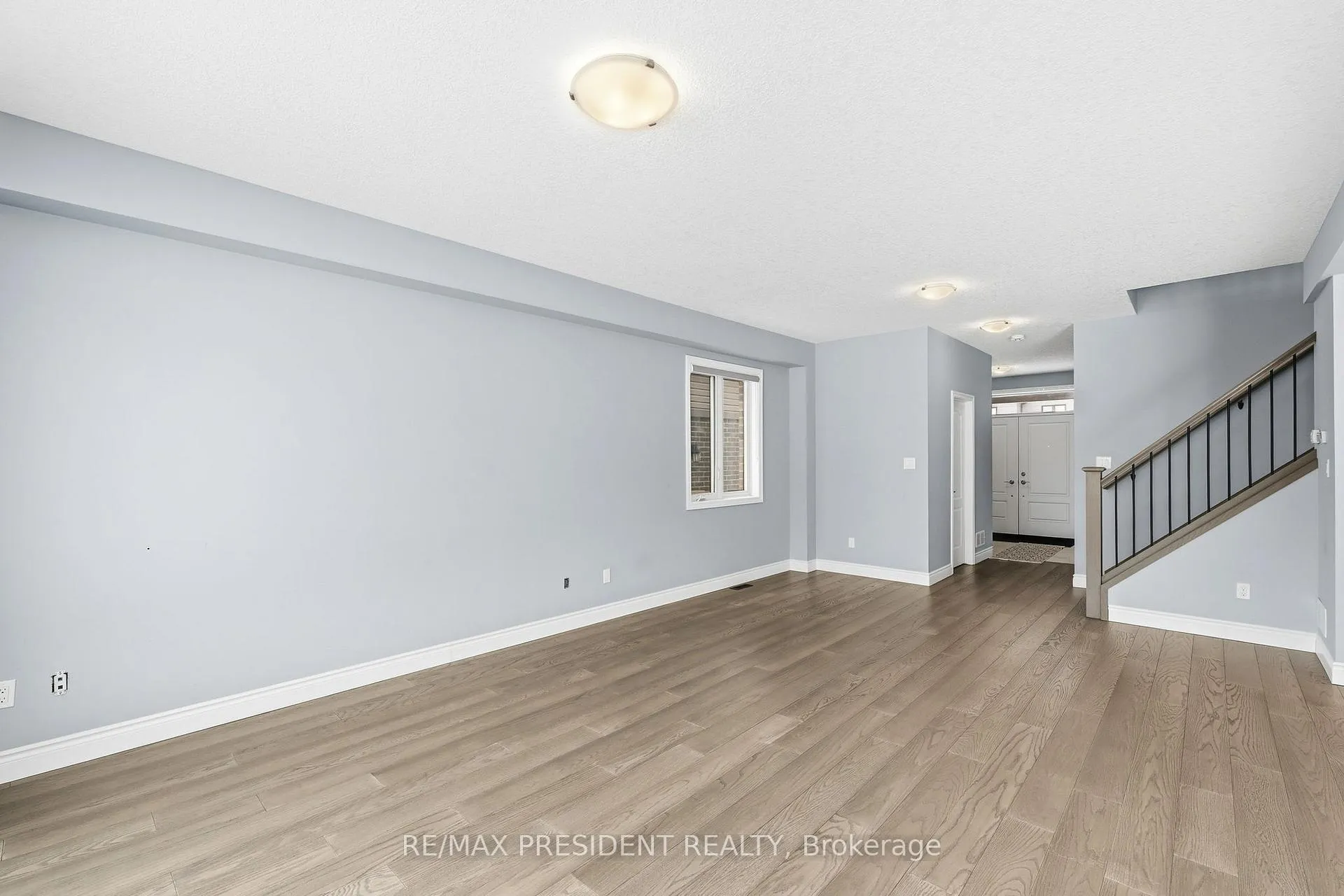 Photo 11 of 3624 Earlston Cross, London, South W — HOMEH