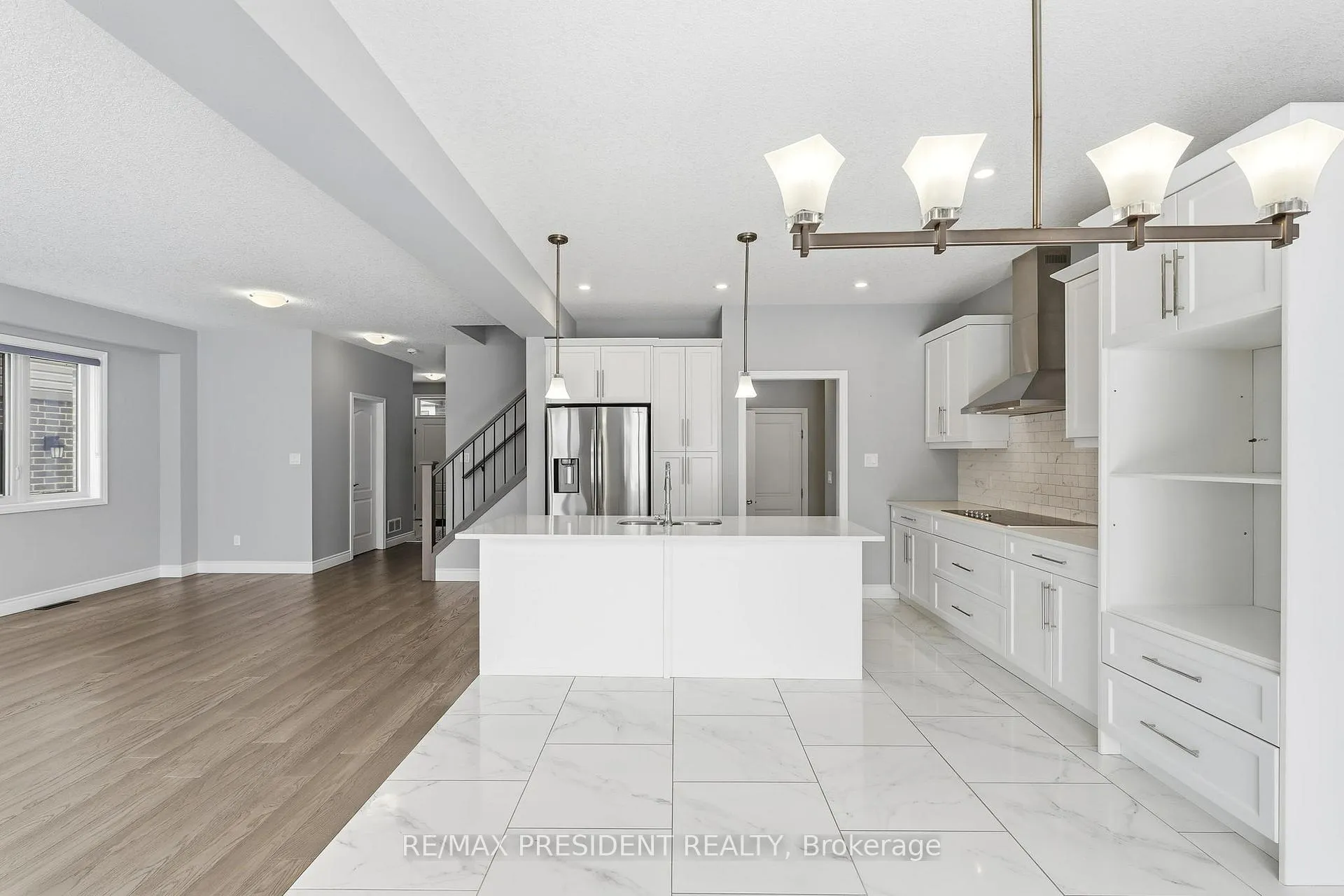 Photo 16 of 3624 Earlston Cross, London, South W — HOMEH