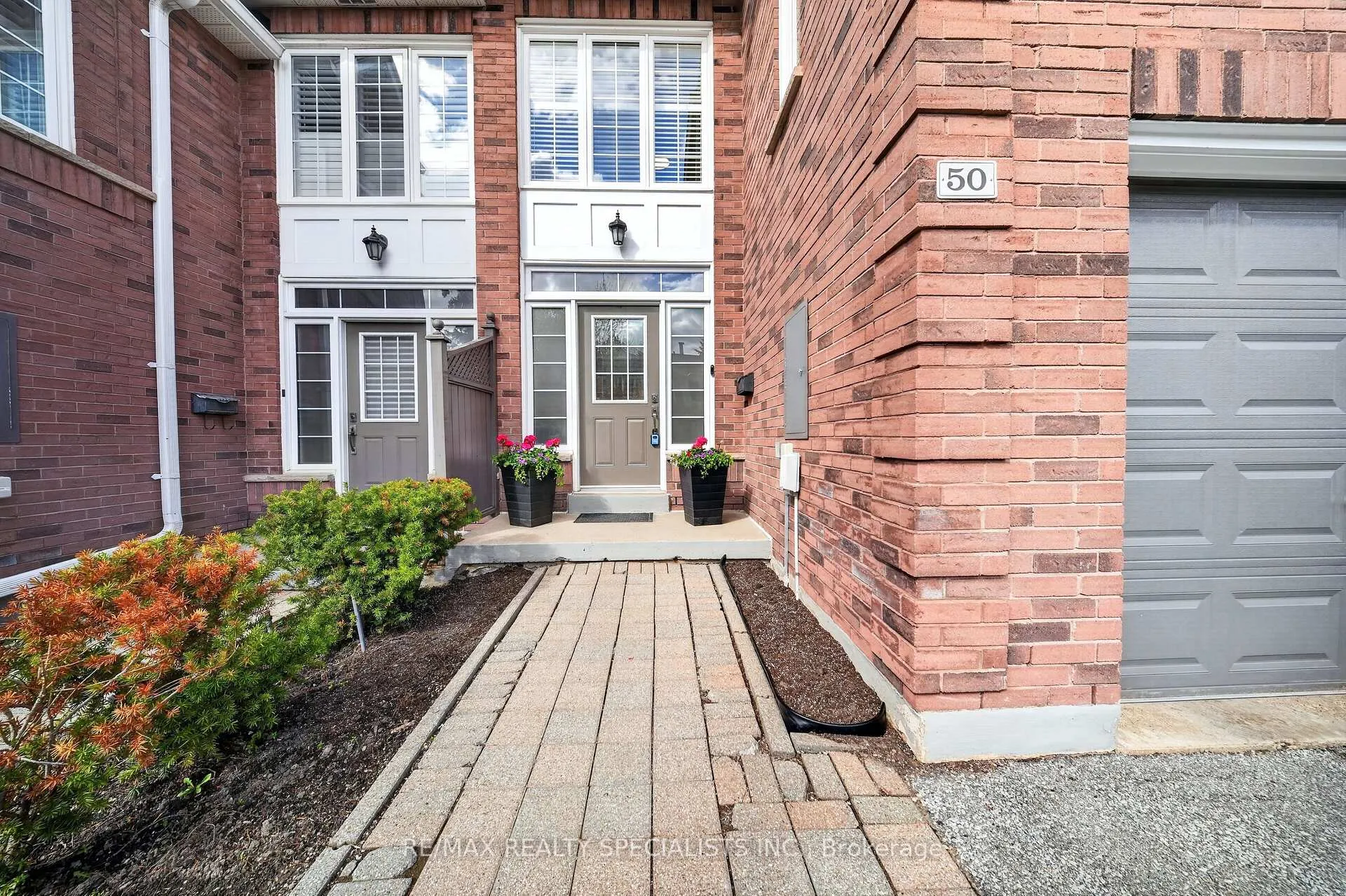 Photo 2 of 50 Lancewood Crescent, Brampton, Queen Street Corridor — HOMEH
