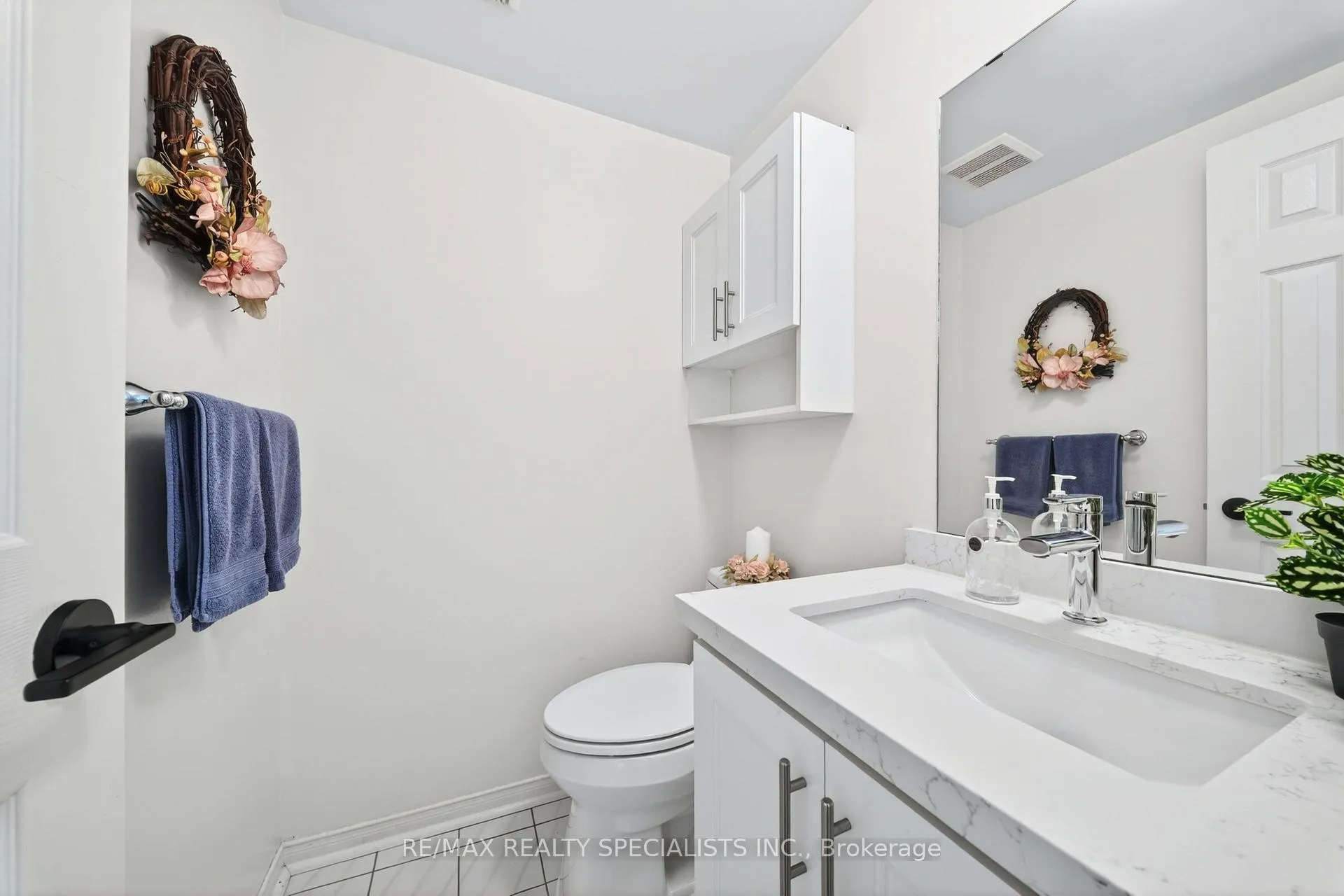 Photo 7 of 50 Lancewood Crescent, Brampton, Queen Street Corridor — HOMEH