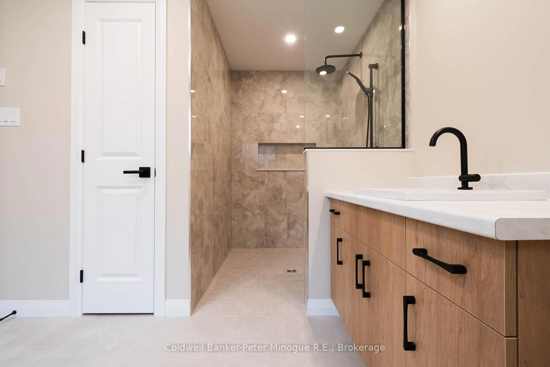 Photo 22 of 26 Masson Lane, Callander — HOMEH