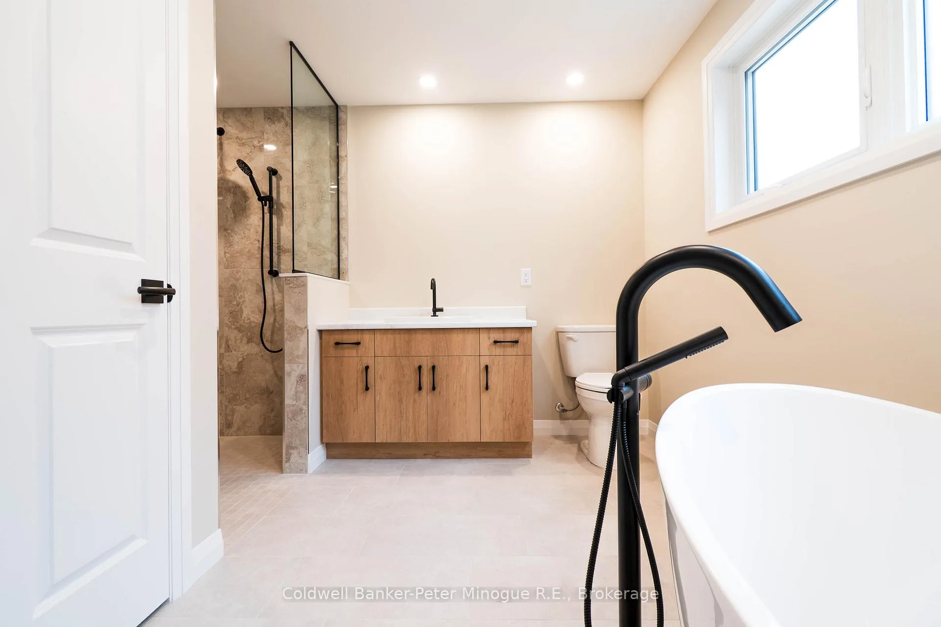 Photo 23 of 26 Masson Lane, Callander — HOMEH