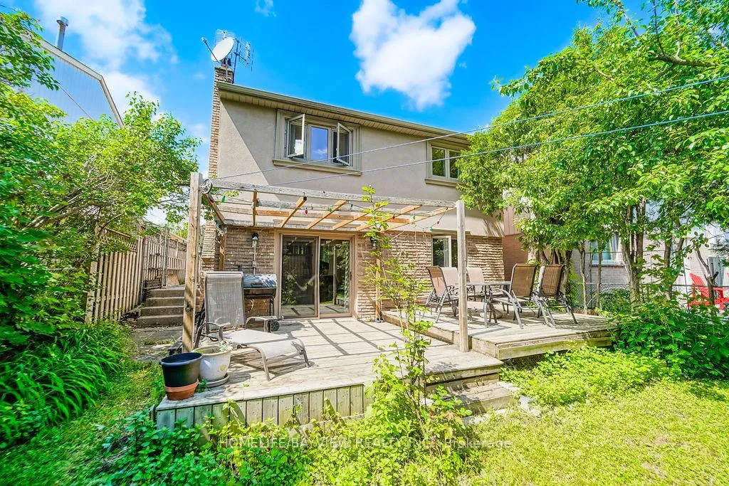 Photo 6 of 215 Weldrick Road W, Richmond Hill, North Richvale — HOMEH