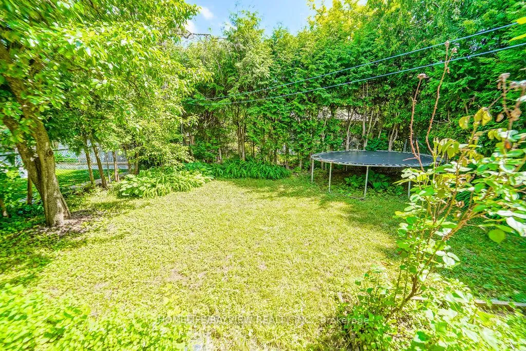 Photo 7 of 215 Weldrick Road W, Richmond Hill, North Richvale — HOMEH