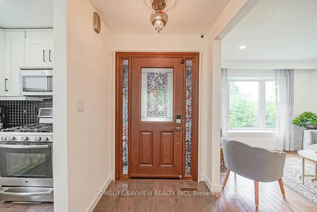 Photo 8 of 215 Weldrick Road W, Richmond Hill, North Richvale — HOMEH