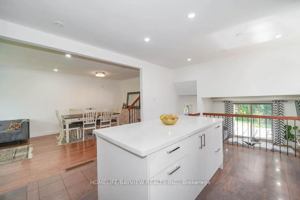 Photo 20 of 215 Weldrick Road W, Richmond Hill, North Richvale — HOMEH