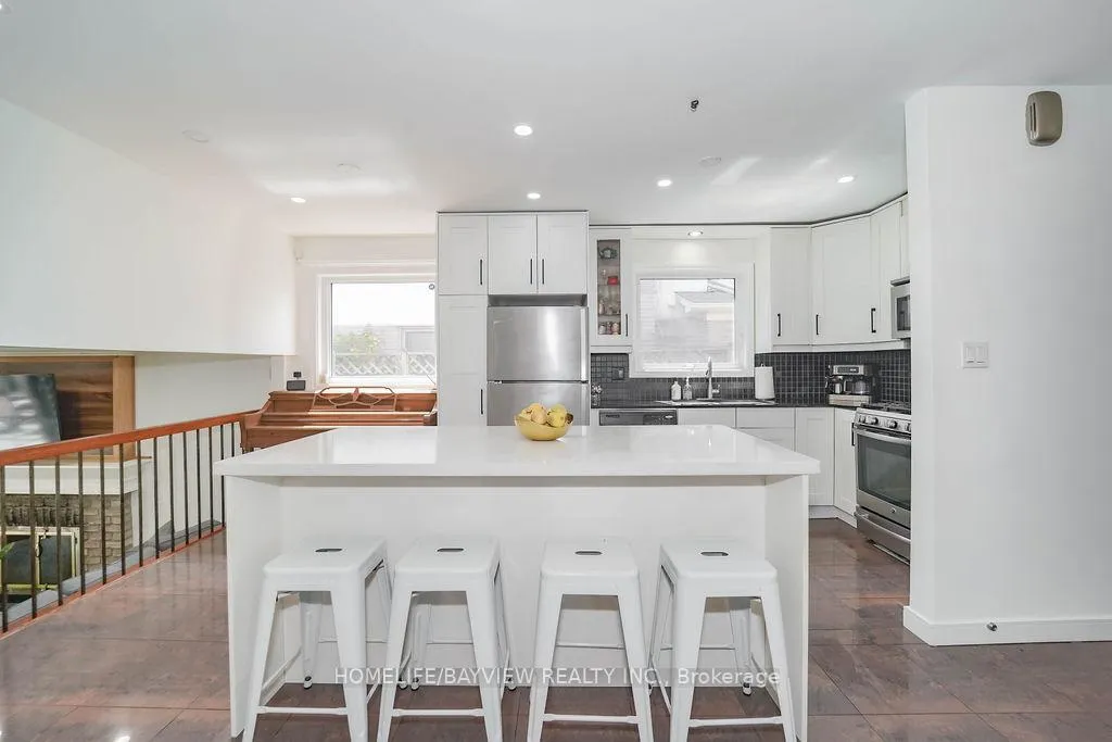 Photo 22 of 215 Weldrick Road W, Richmond Hill, North Richvale — HOMEH