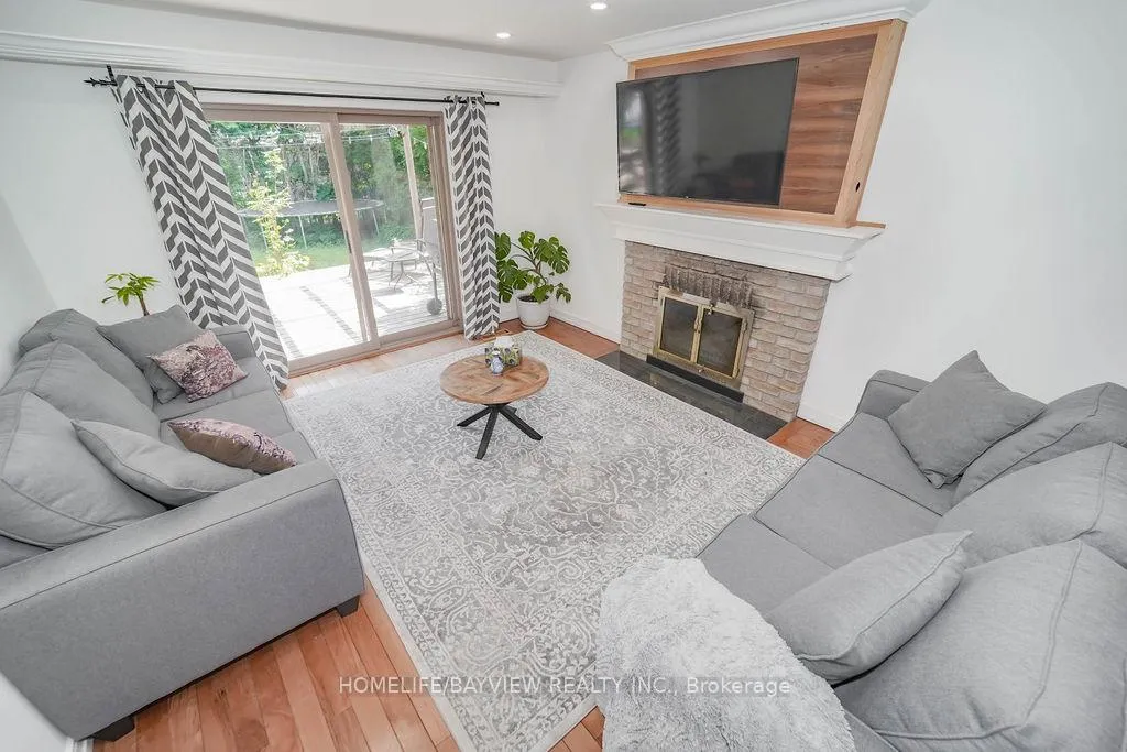 Photo 24 of 215 Weldrick Road W, Richmond Hill, North Richvale — HOMEH