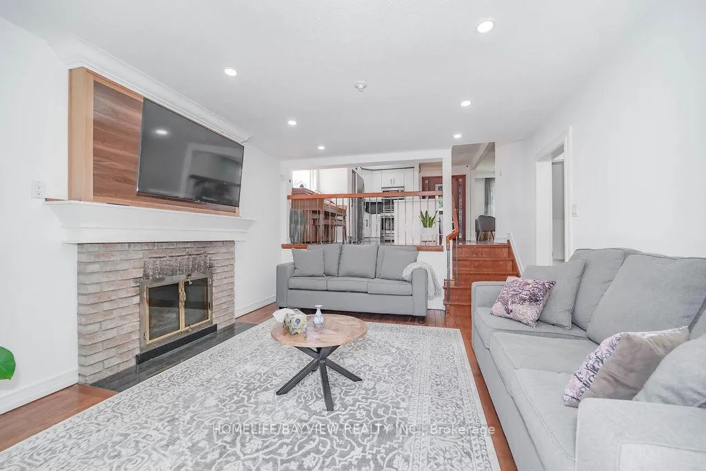 Photo 26 of 215 Weldrick Road W, Richmond Hill, North Richvale — HOMEH