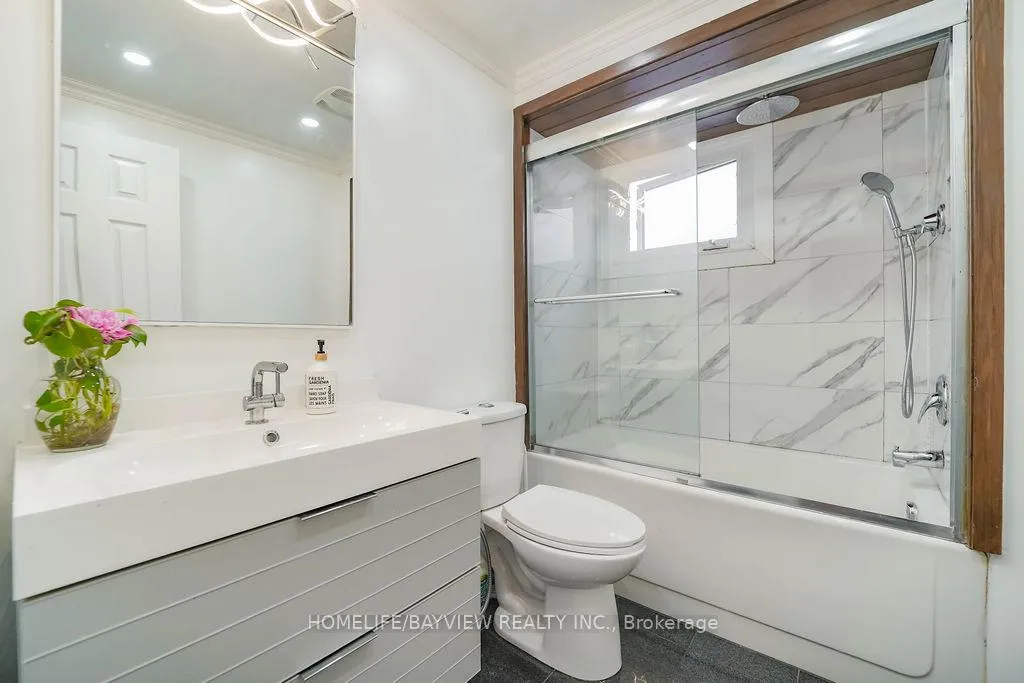 Photo 31 of 215 Weldrick Road W, Richmond Hill, North Richvale — HOMEH