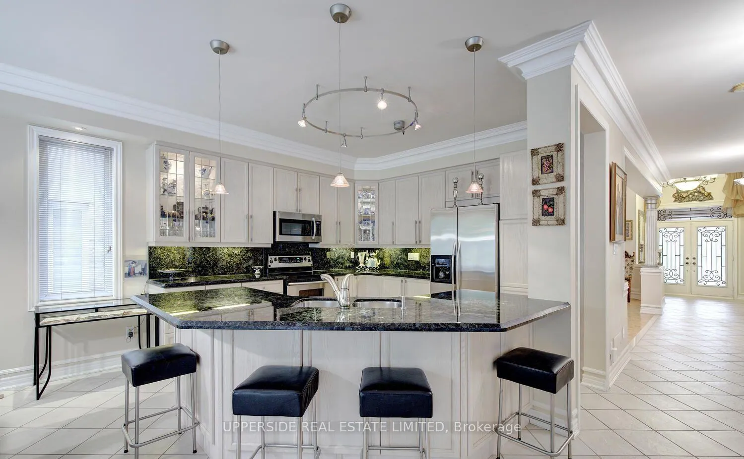 Photo 6 of 119 Thornhill Woods Drive, Vaughan, Patterson — HOMEH