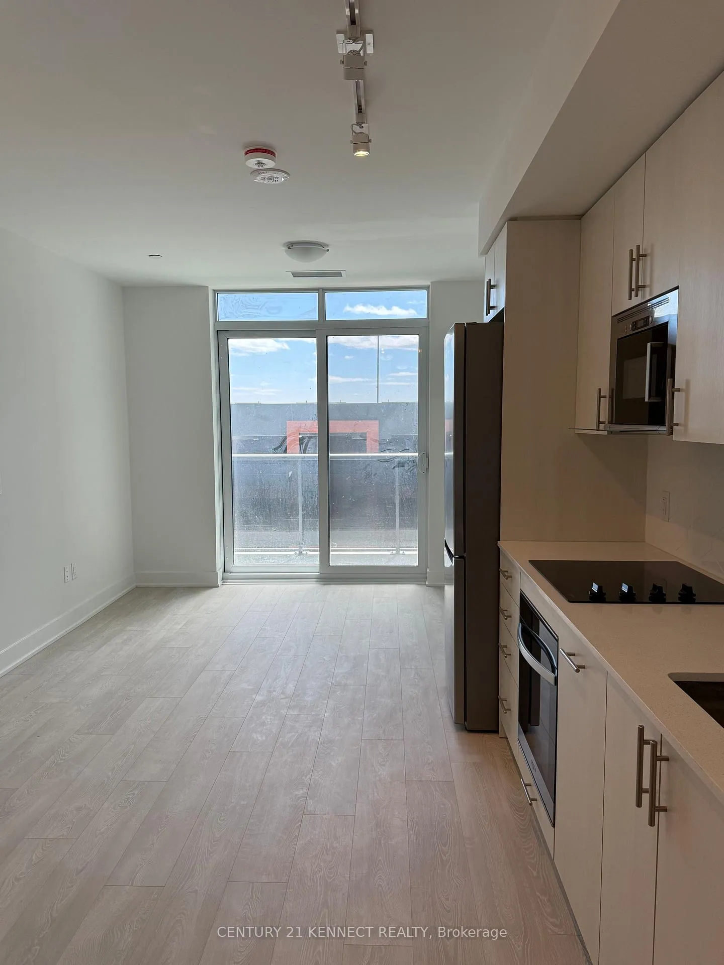 Photo 5 of Unit 339, 2545 Simcoe Street N, Oshawa, Windfields — HOMEH