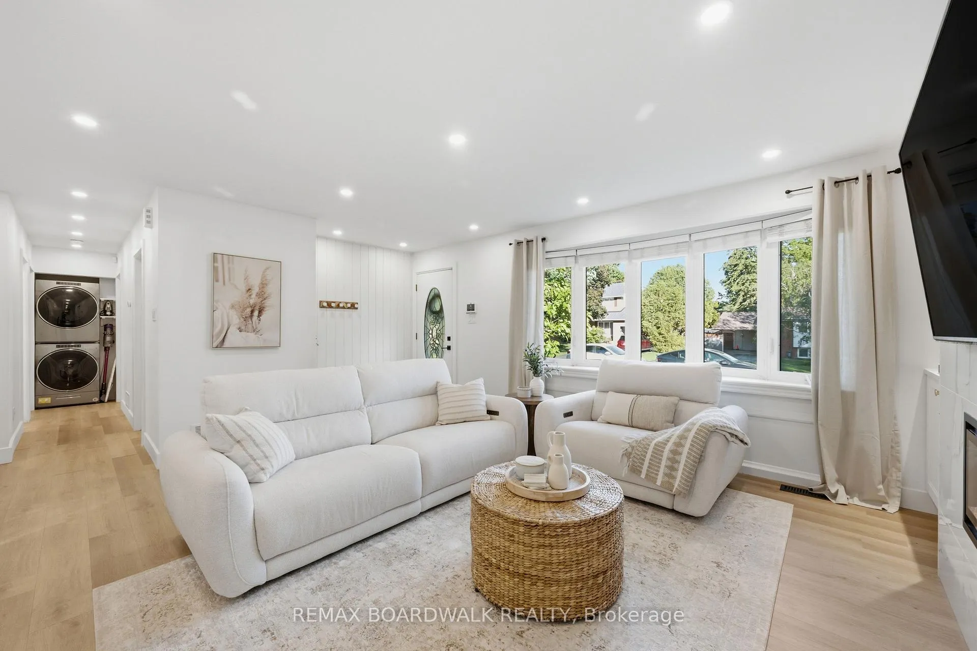 Photo 11 of 159 Banning Road, Ottawa, Kanata - Glencairn/Hazeldean — HOMEH