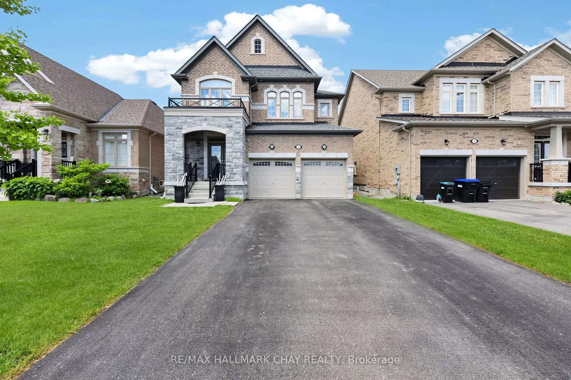 Photo 2 of 16 Dowling Road, New Tecumseth, Alliston — HOMEH