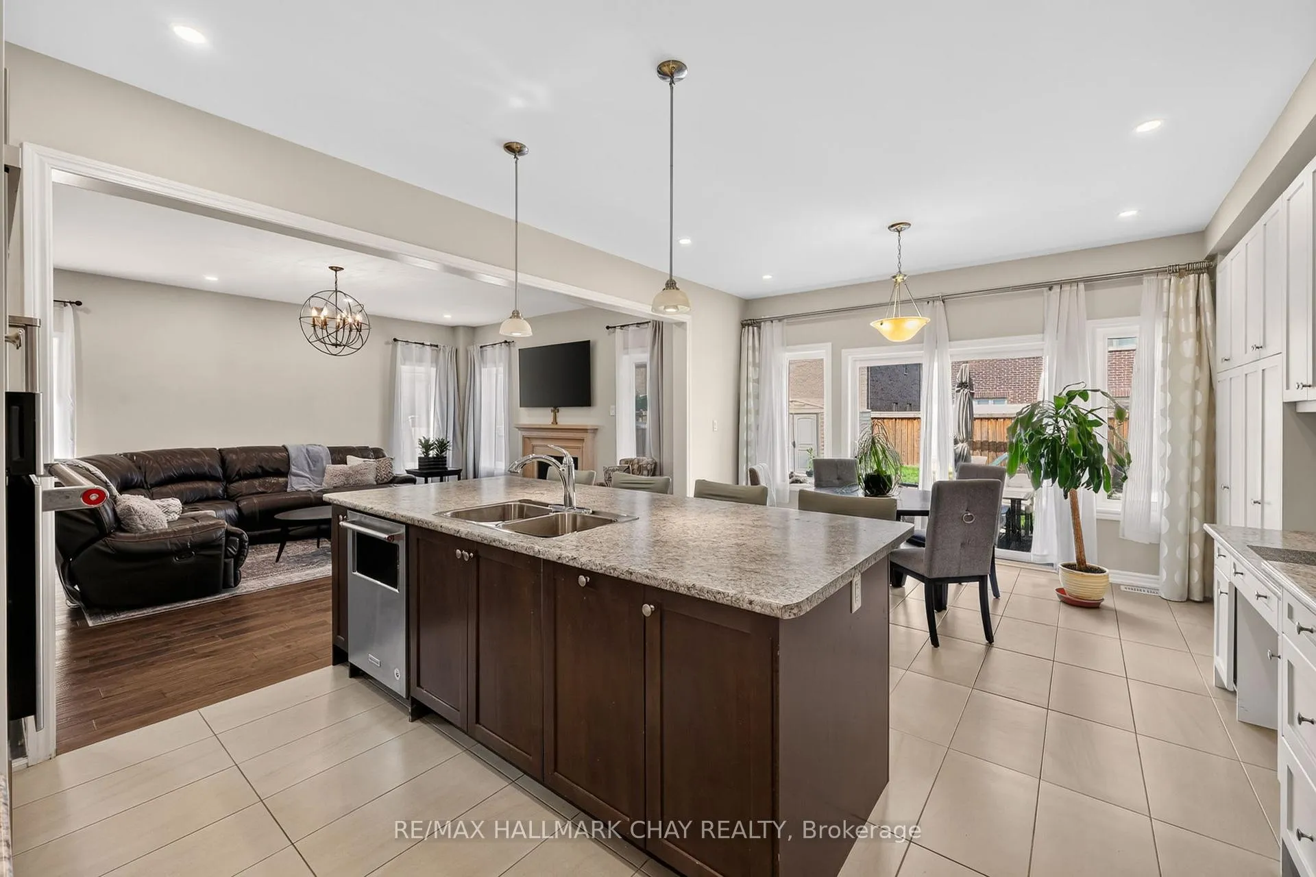 Photo 7 of 16 Dowling Road, New Tecumseth, Alliston — HOMEH