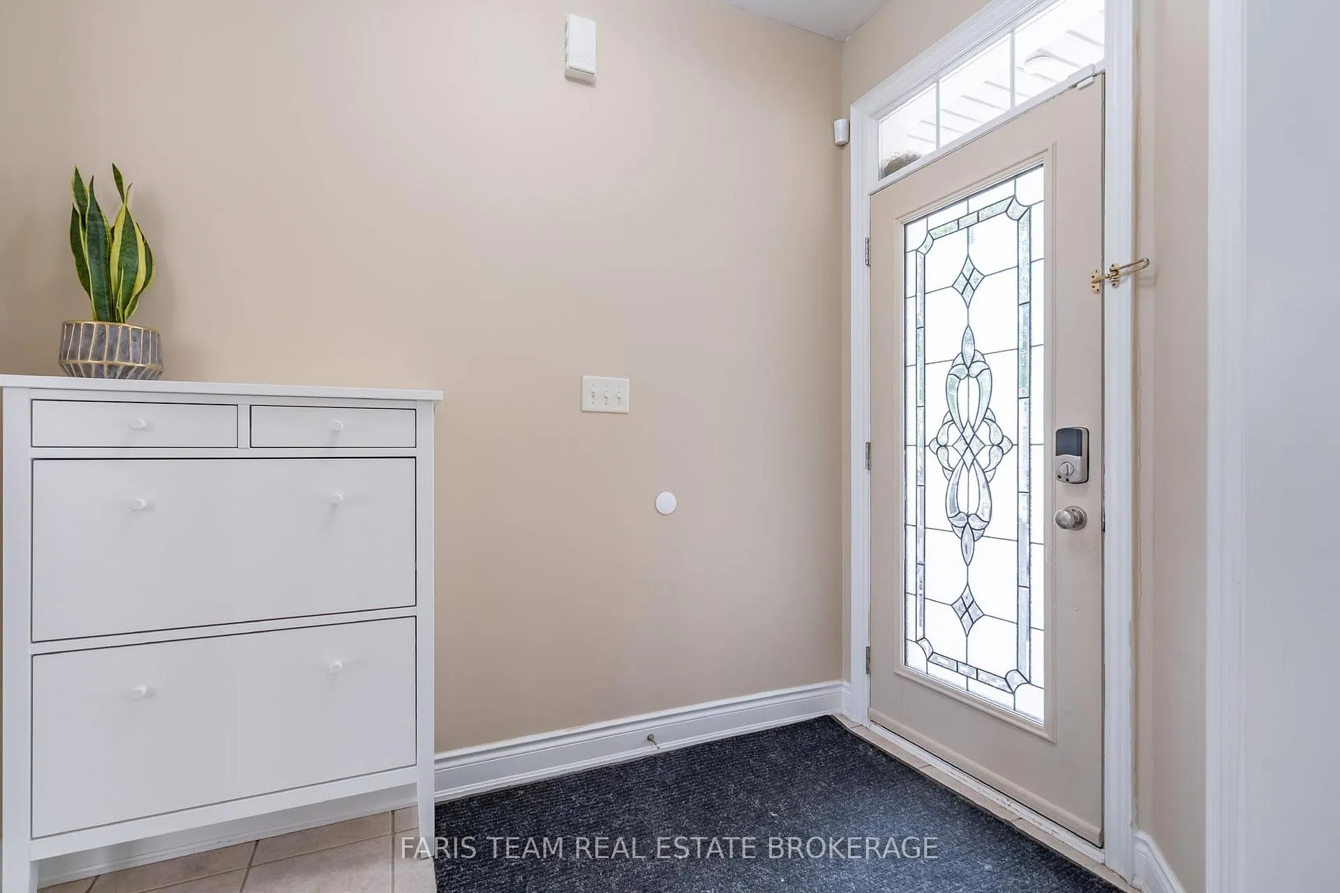 Photo 6 of 26 Kidd Crescent, New Tecumseth, Alliston — HOMEH
