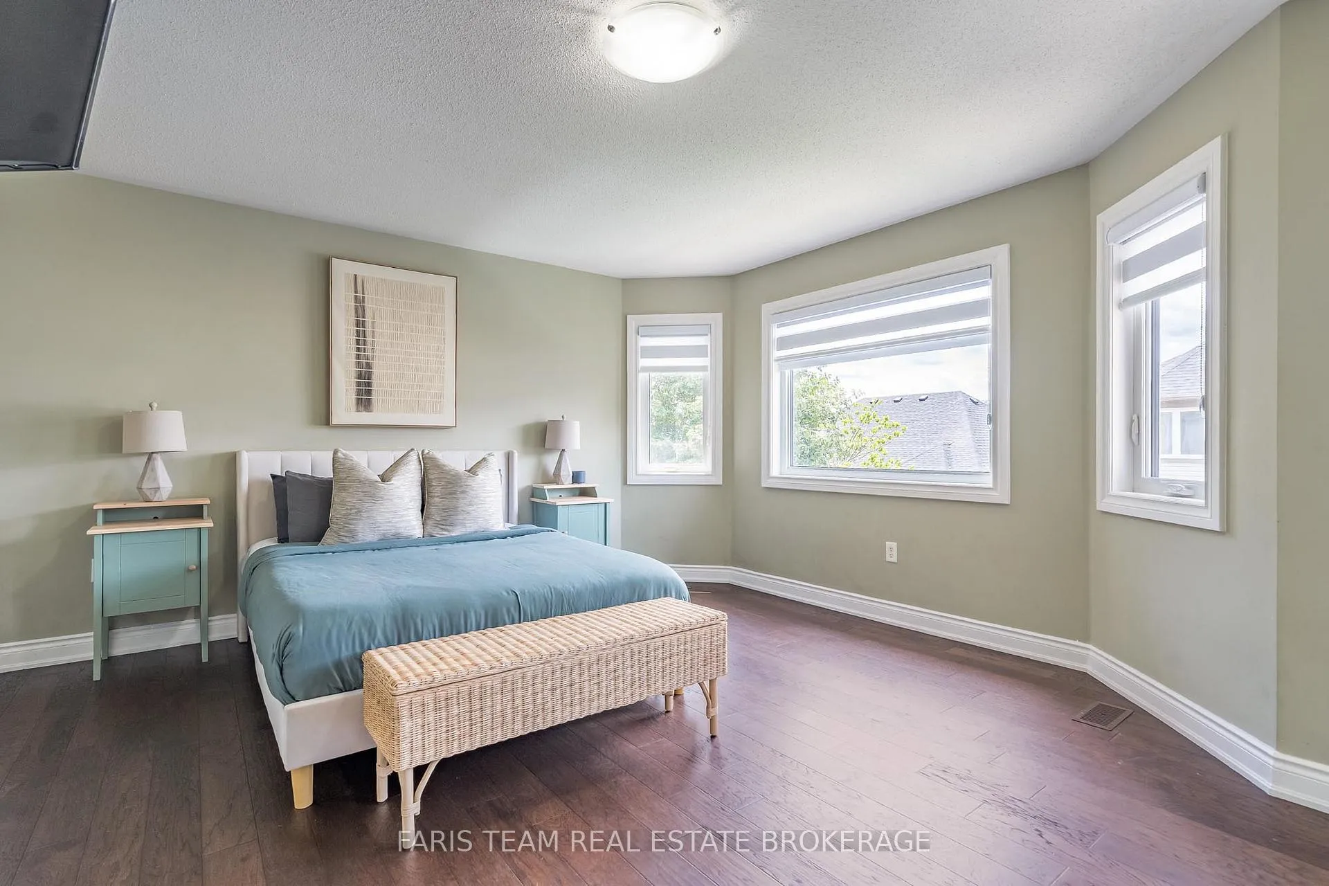 Photo 22 of 26 Kidd Crescent, New Tecumseth, Alliston — HOMEH