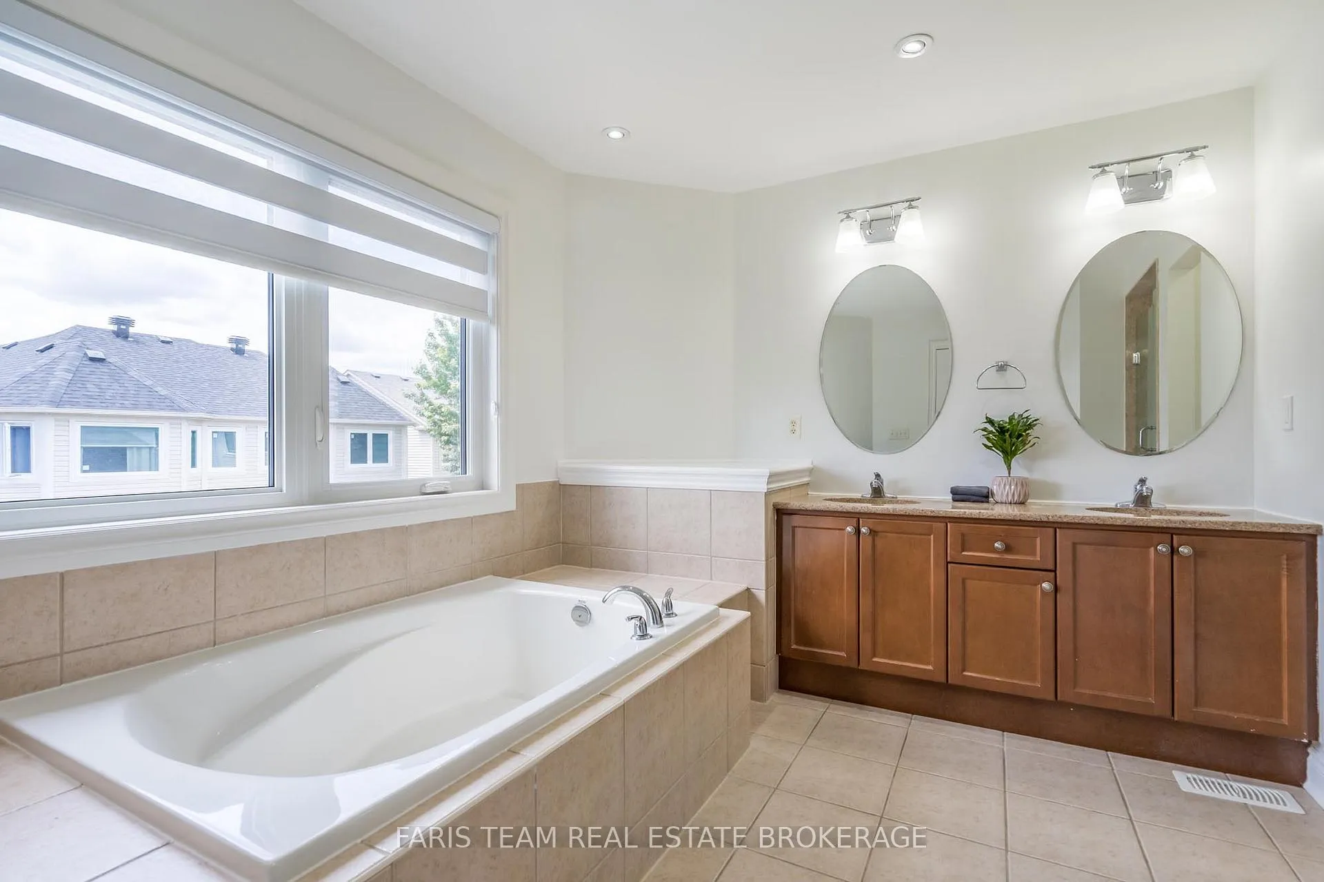 Photo 25 of 26 Kidd Crescent, New Tecumseth, Alliston — HOMEH