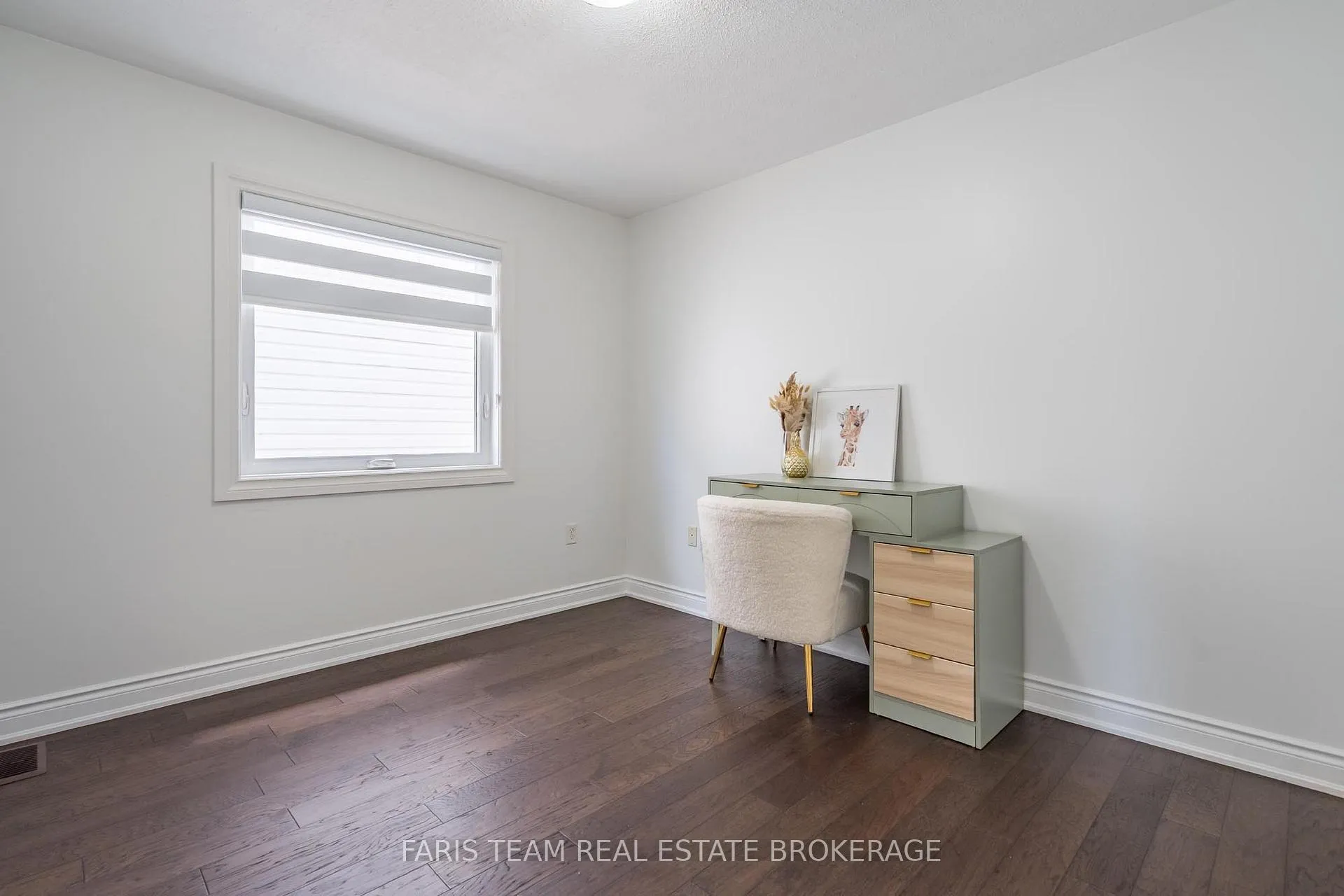 Photo 29 of 26 Kidd Crescent, New Tecumseth, Alliston — HOMEH
