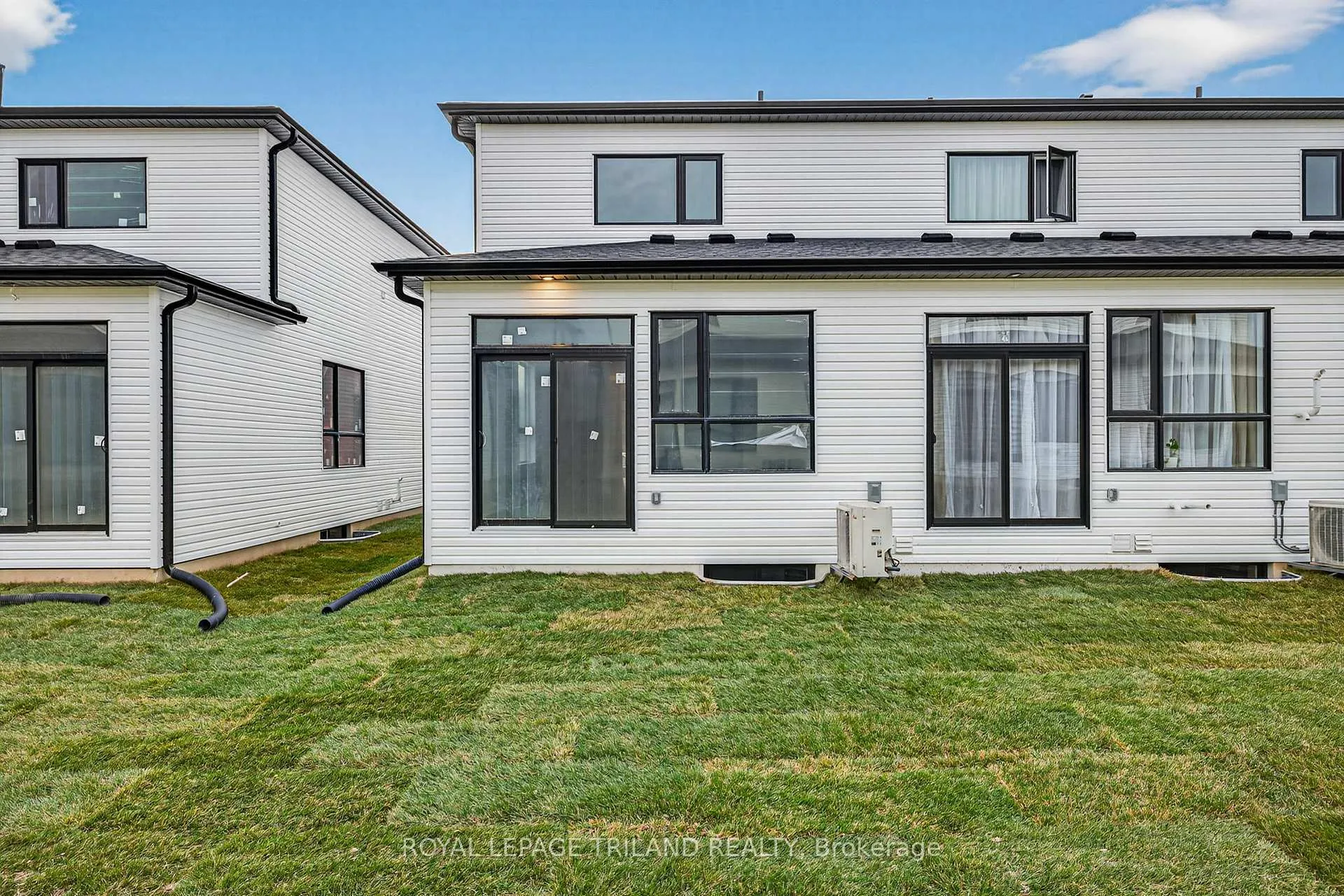 Photo 36 of 758 Banyan Lane, London, North E — HOMEH