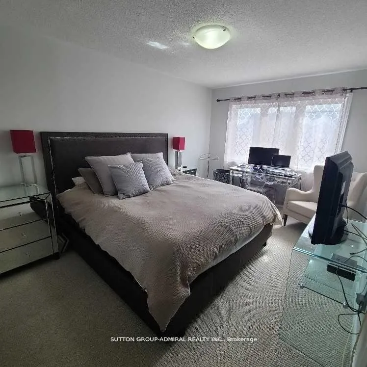 Photo 19 of 111 Maple Valley Road, Vaughan, Patterson — HOMEH