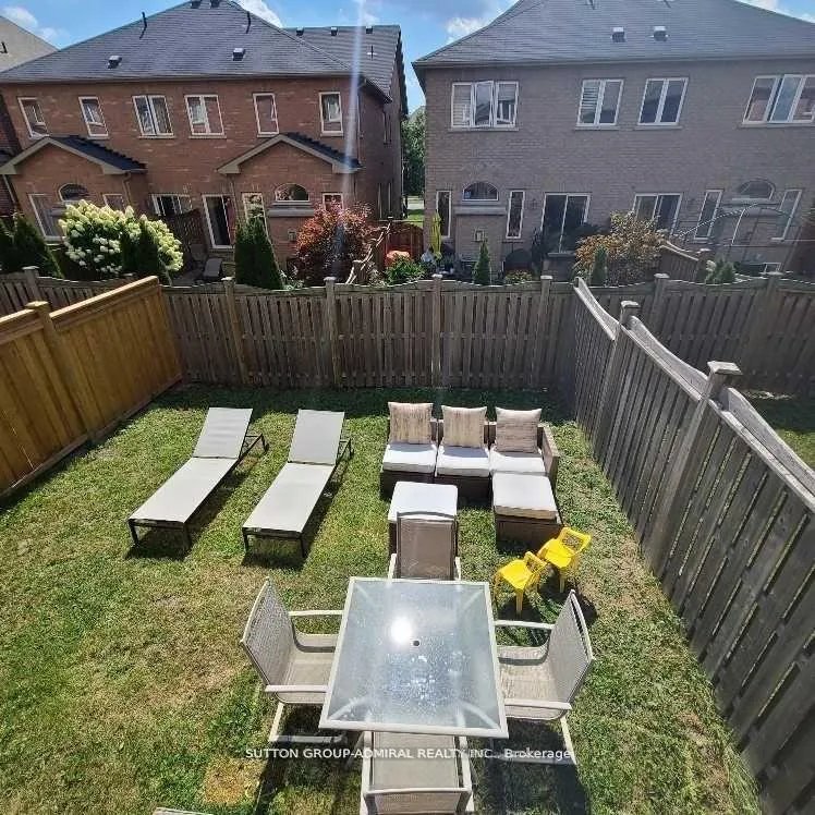 Photo 24 of 111 Maple Valley Road, Vaughan, Patterson — HOMEH