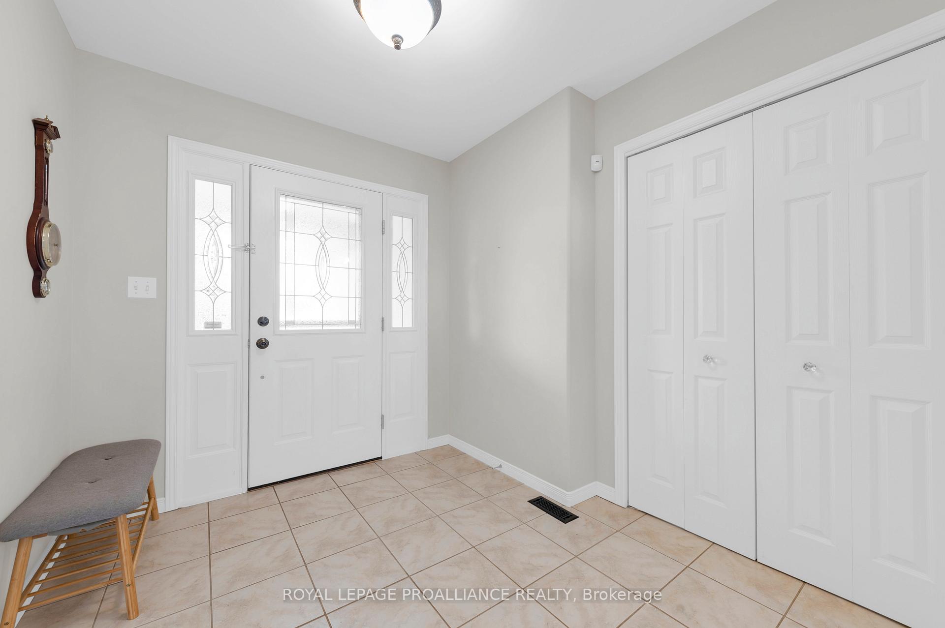 Photo 7 of 91 Hickory Grove, Belleville, Belleville Ward — HOMEH