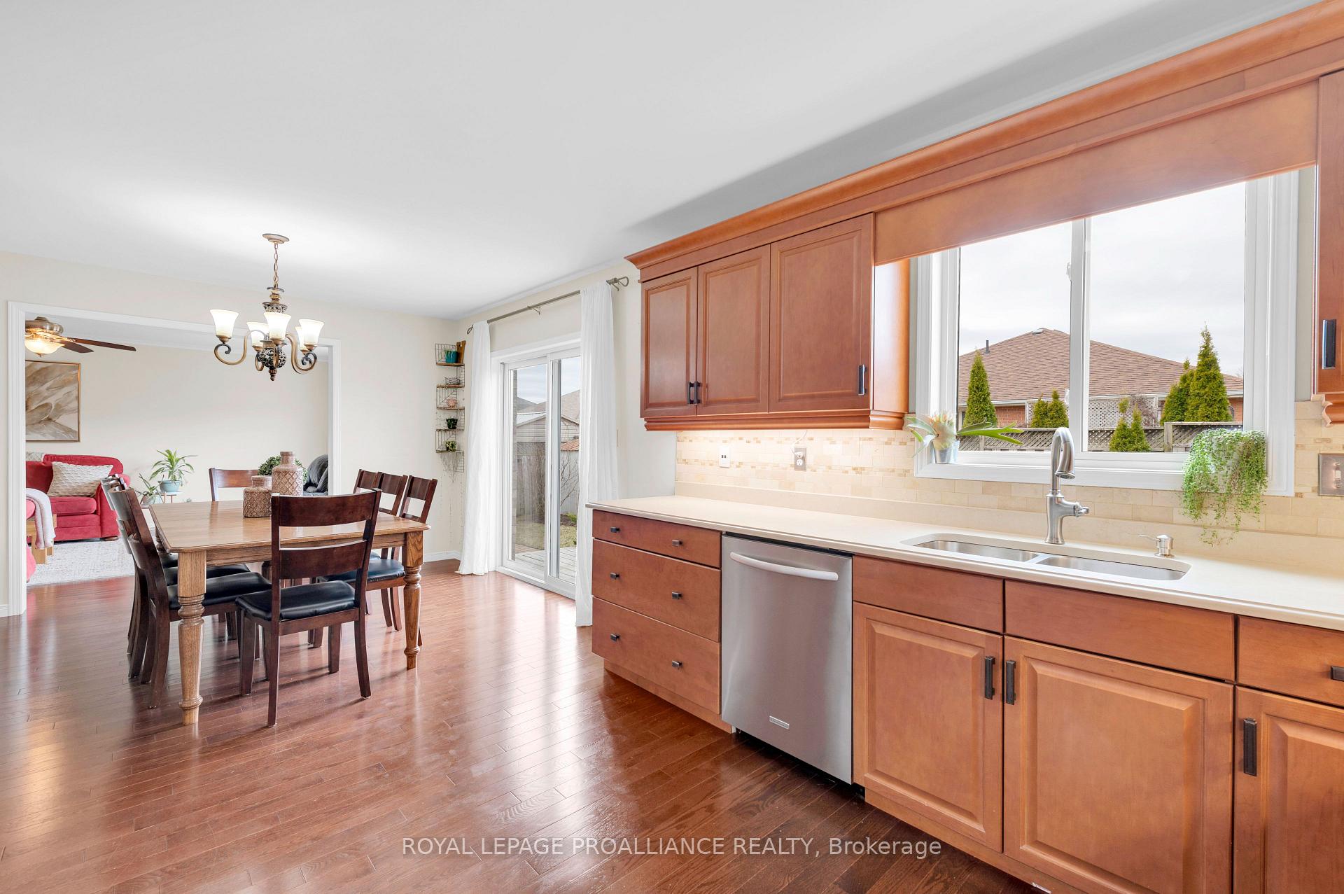Photo 18 of 91 Hickory Grove, Belleville, Belleville Ward — HOMEH
