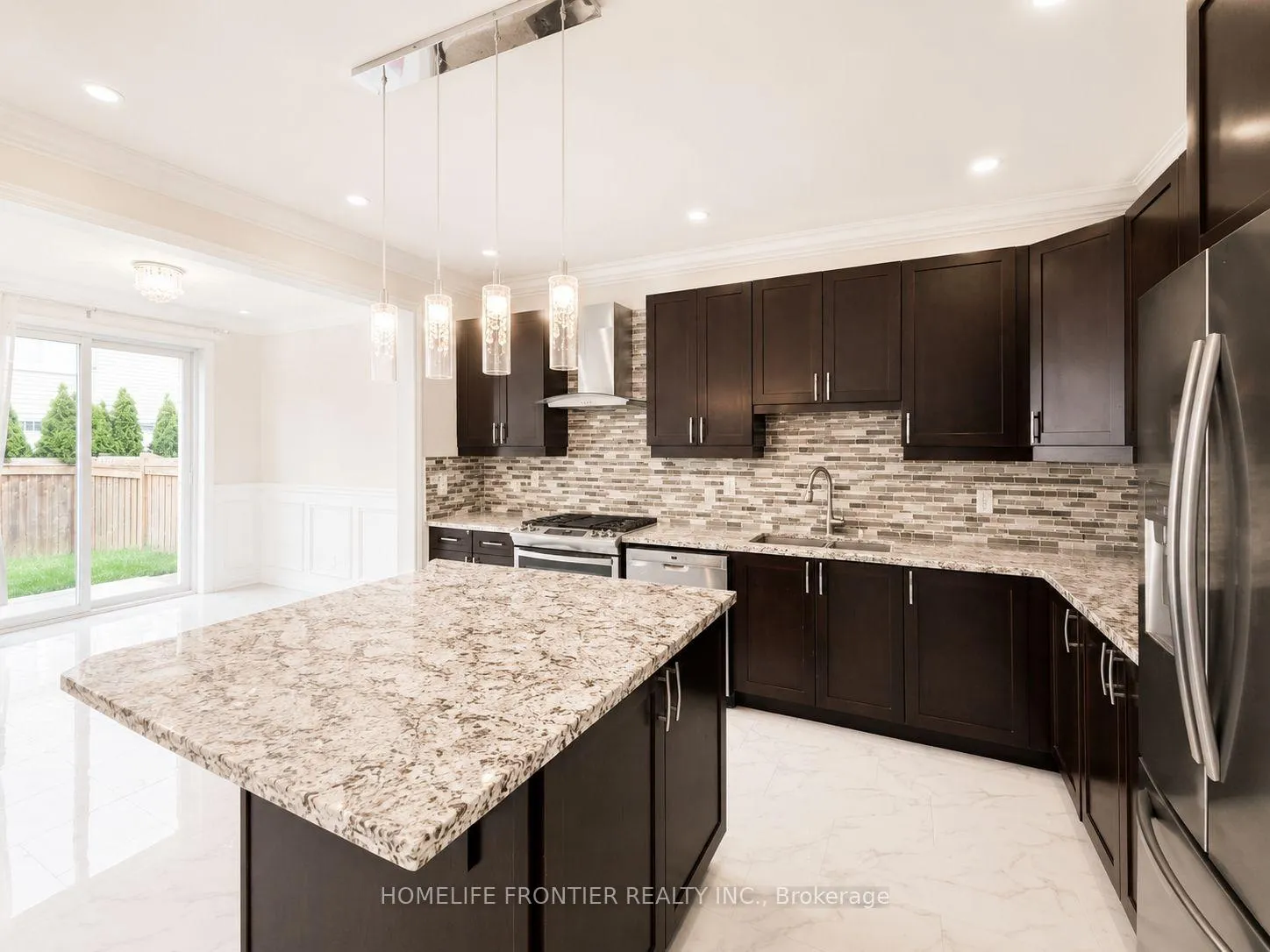 Photo 10 of Unit Upper, 885 Farmstead Drive, Milton, Willmott — HOMEH