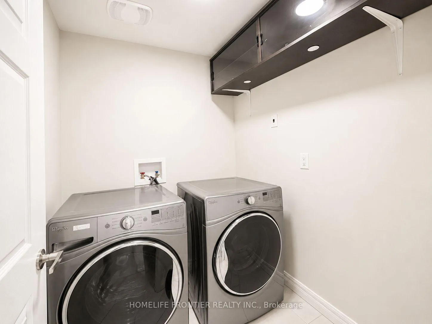 Photo 26 of Unit Upper, 885 Farmstead Drive, Milton, Willmott — HOMEH