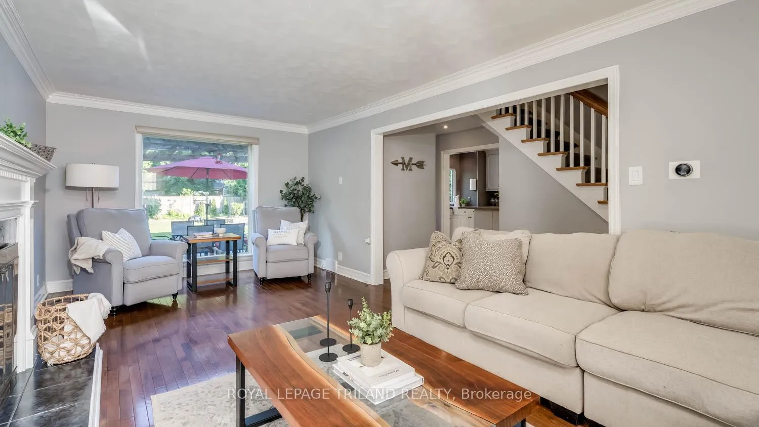 Photo 5 of 23 Braemar Crescent, London, North N — HOMEH