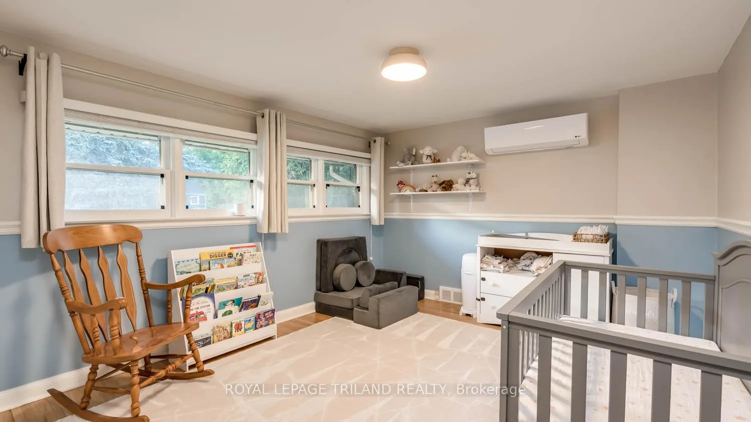Photo 13 of 23 Braemar Crescent, London, North N — HOMEH