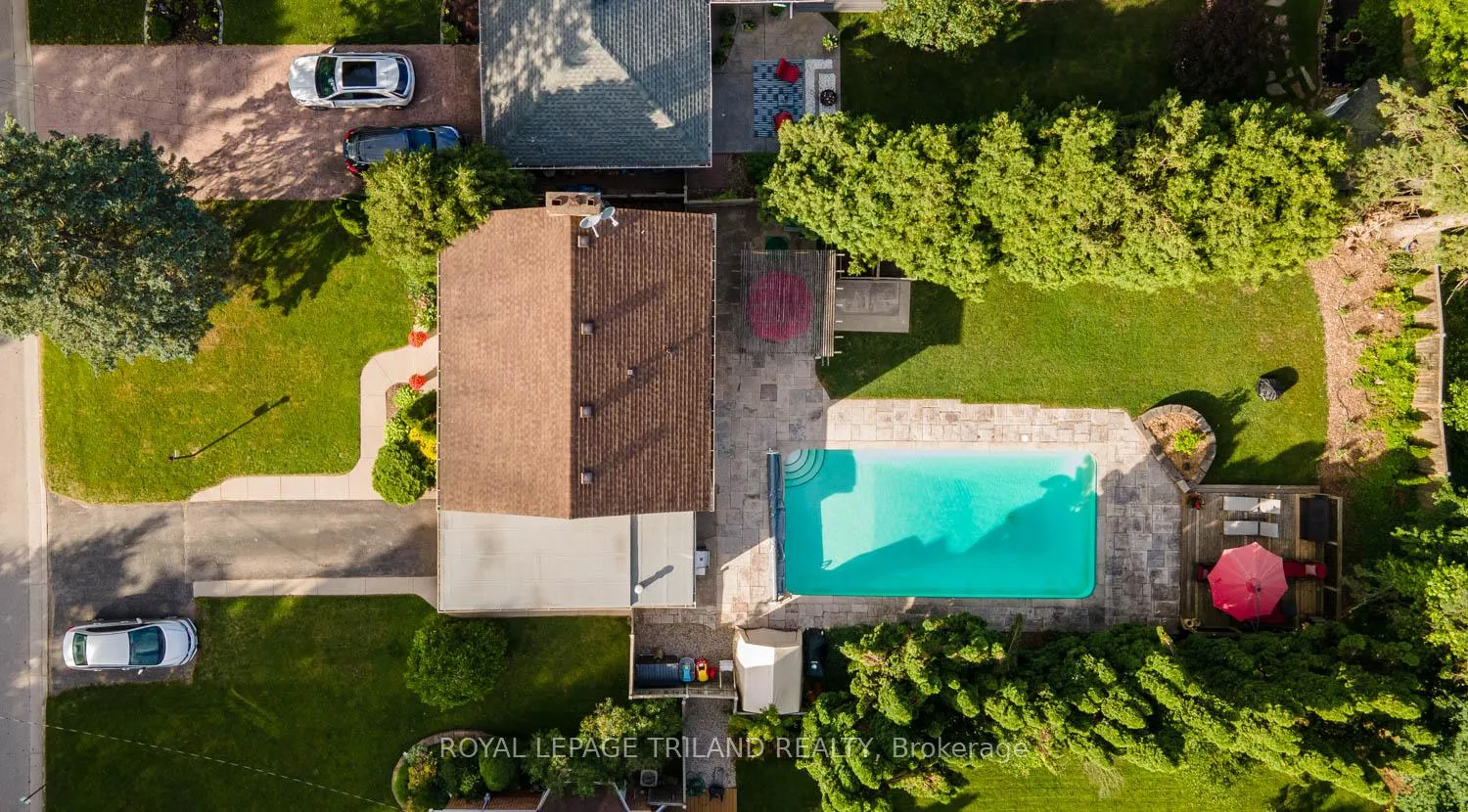 Photo 26 of 23 Braemar Crescent, London, North N — HOMEH