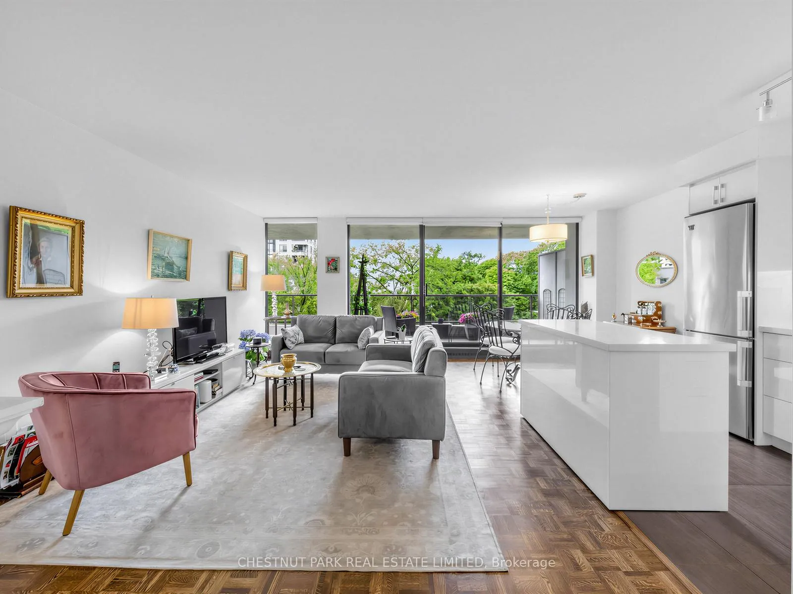 Photo 7 of Unit 402, 20 Avoca Avenue, Toronto, Rosedale-Moore Park — HOMEH