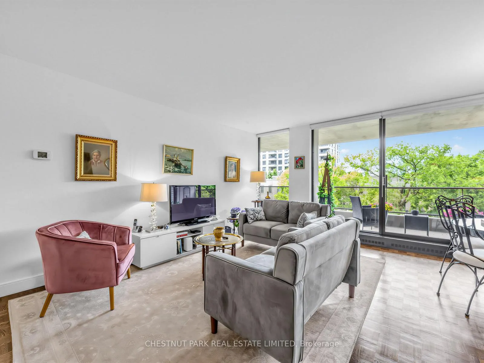 Photo 8 of Unit 402, 20 Avoca Avenue, Toronto, Rosedale-Moore Park — HOMEH