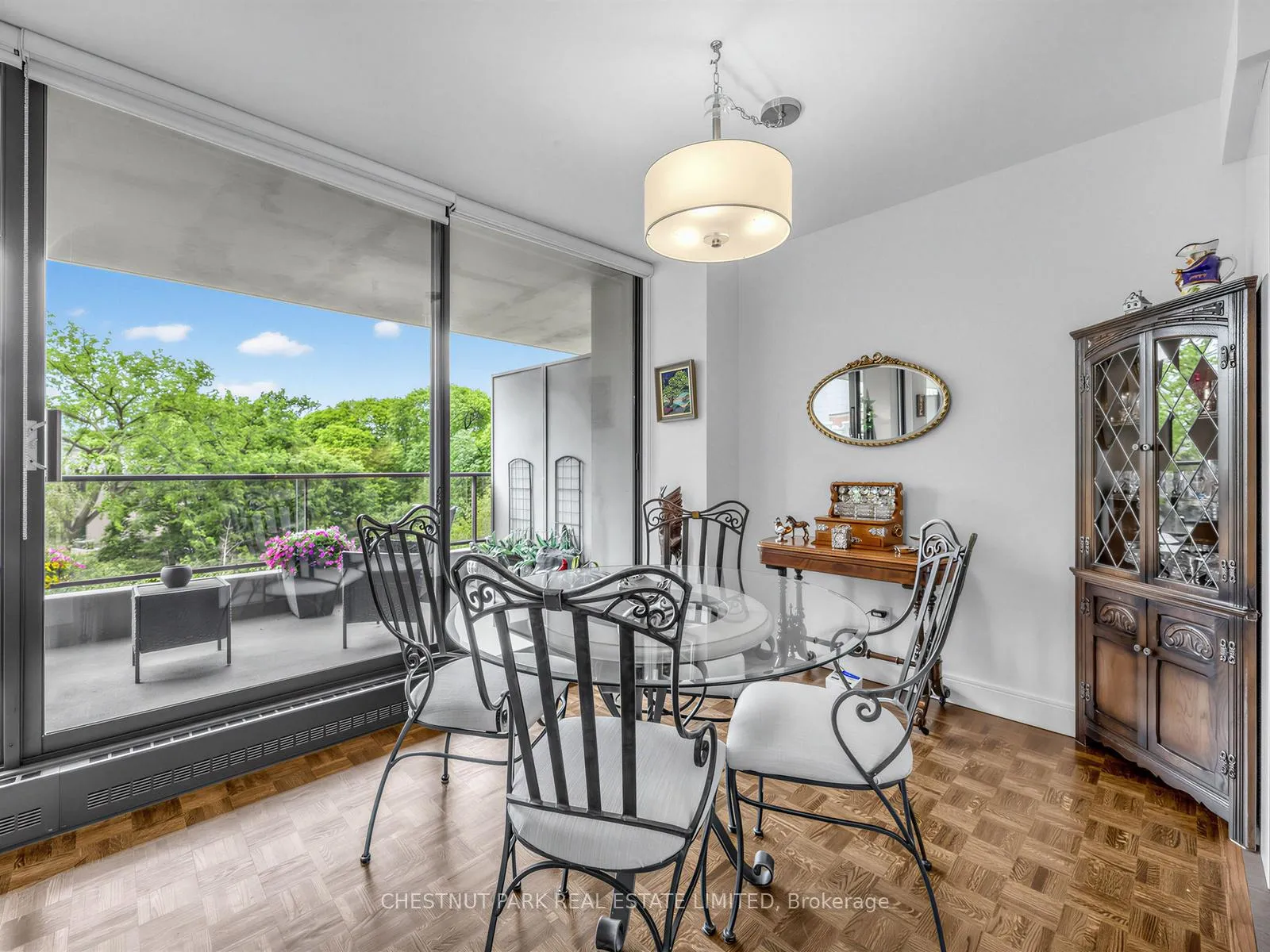 Photo 14 of Unit 402, 20 Avoca Avenue, Toronto, Rosedale-Moore Park — HOMEH