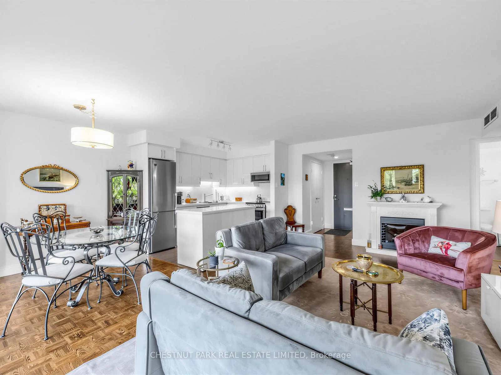 Photo 18 of Unit 402, 20 Avoca Avenue, Toronto, Rosedale-Moore Park — HOMEH