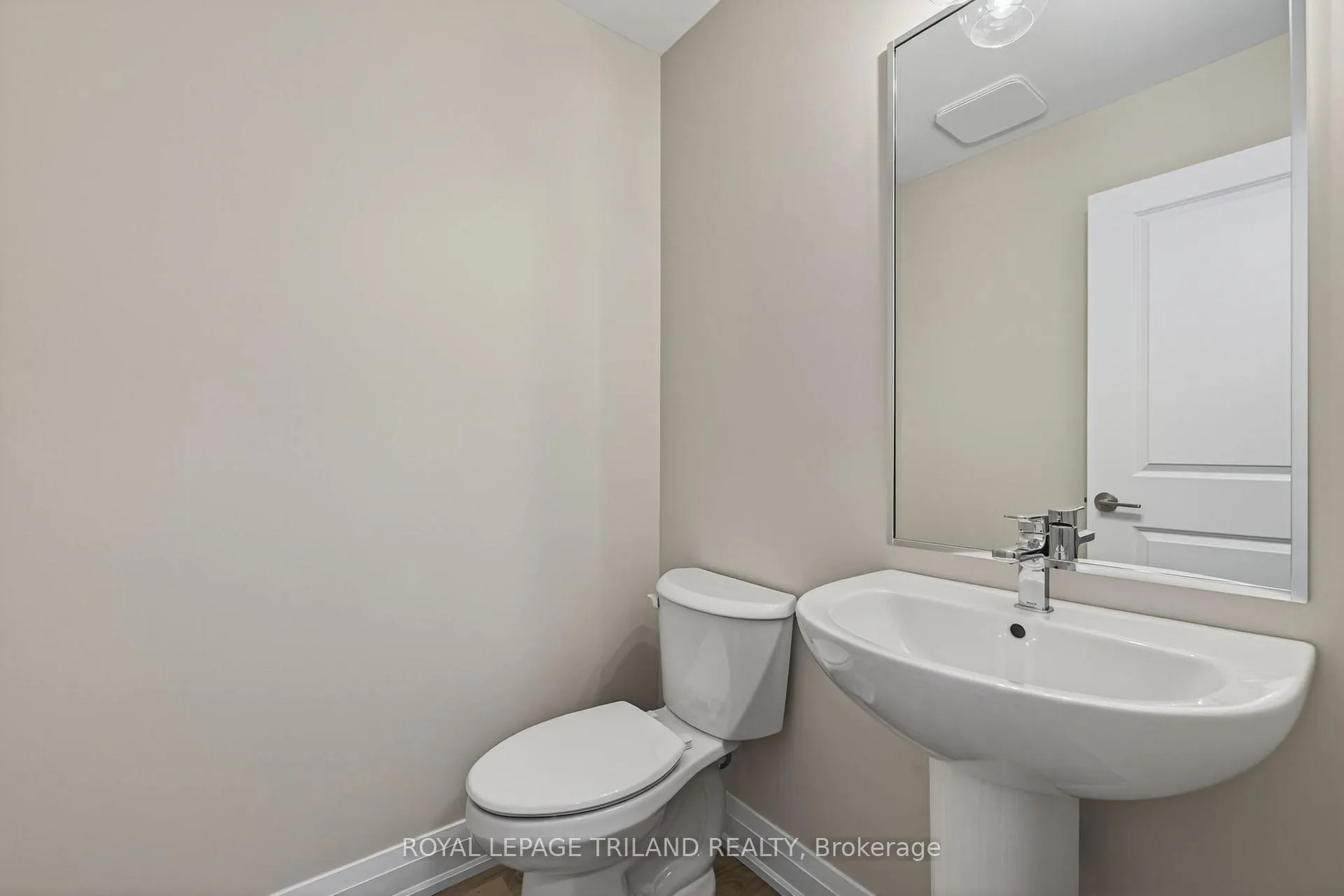 Photo 11 of 764 Banyan Lane, London, North E — HOMEH